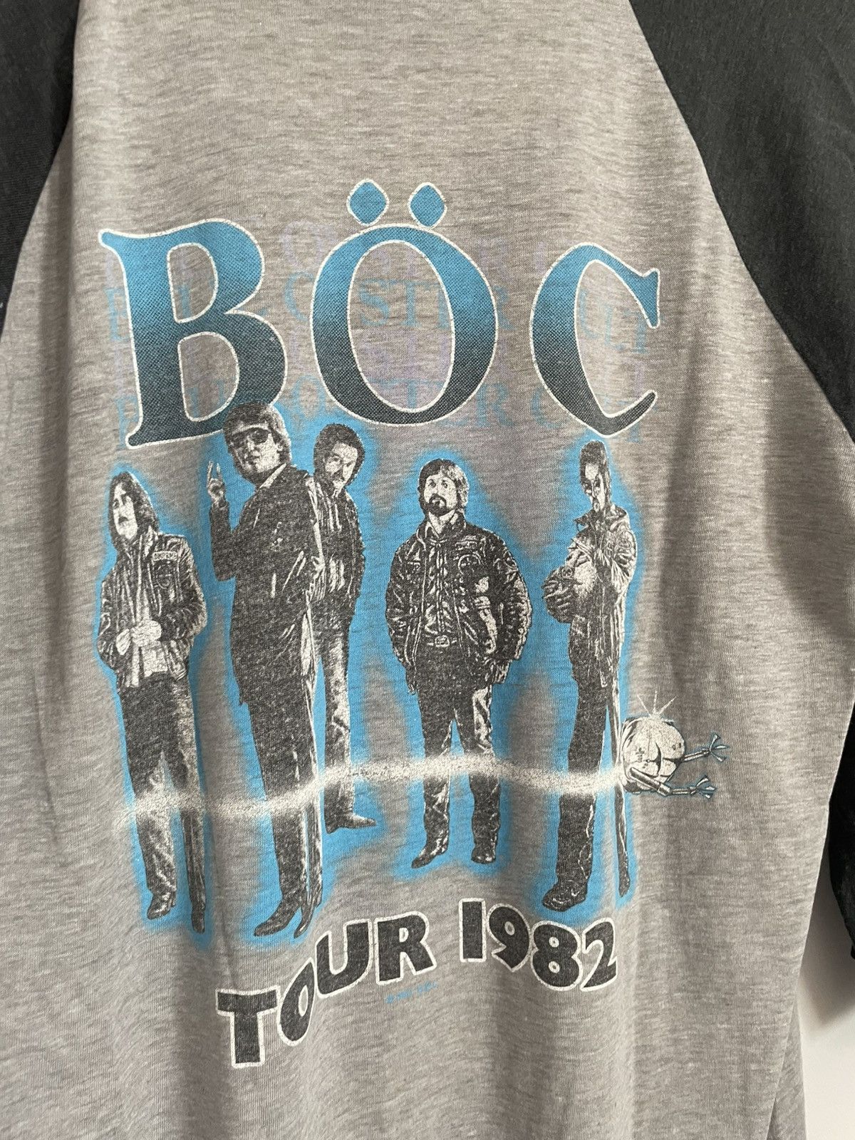 Vintage Vintage Blue Oyster Cult 1982 Tour Band T-Shirt Size US S / EU 44-46 / 1 - 7 Thumbnail