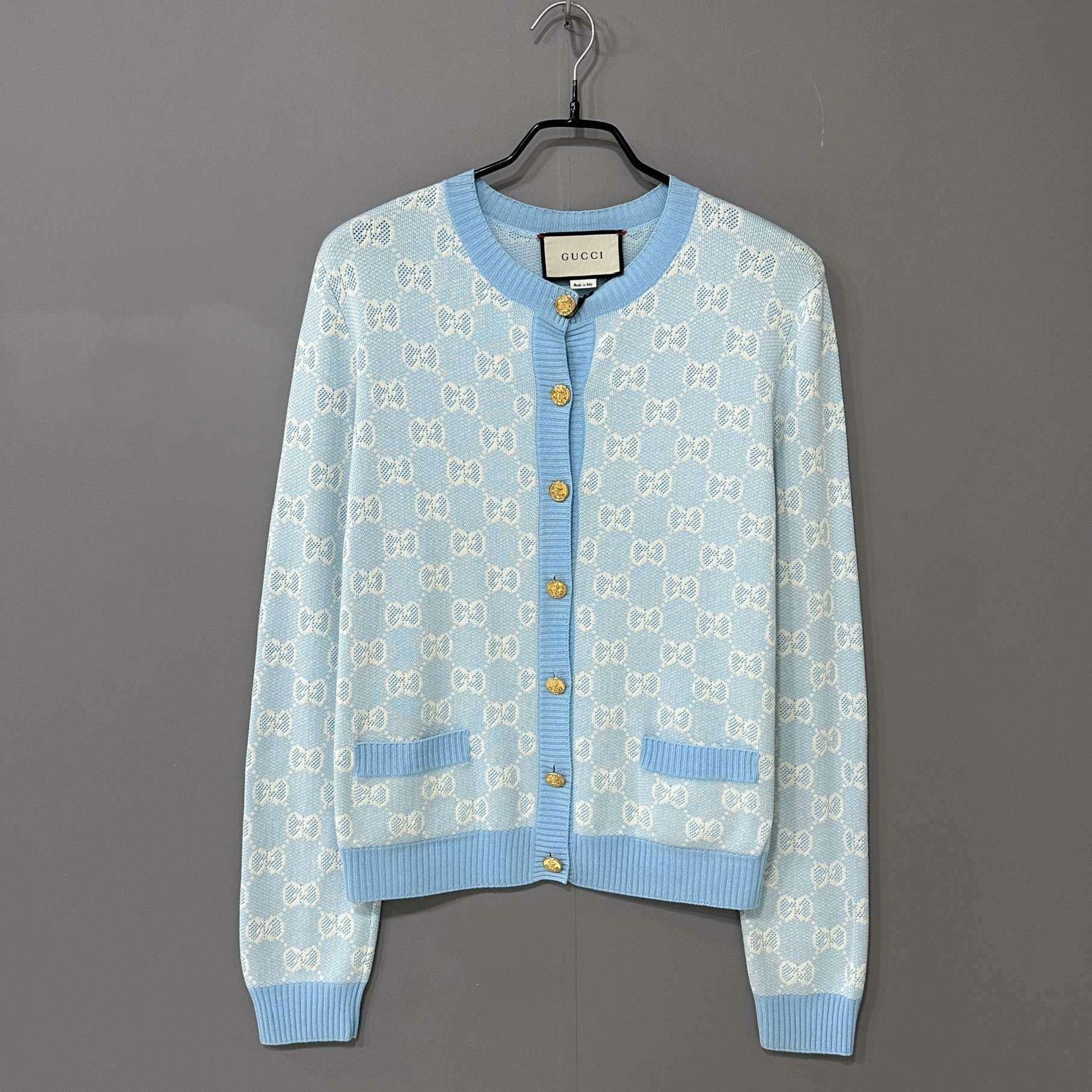 Gucci Gucci Blue Sweater M Women Size M / US 6-8 / IT 42-44 - 1 Thumbnail
