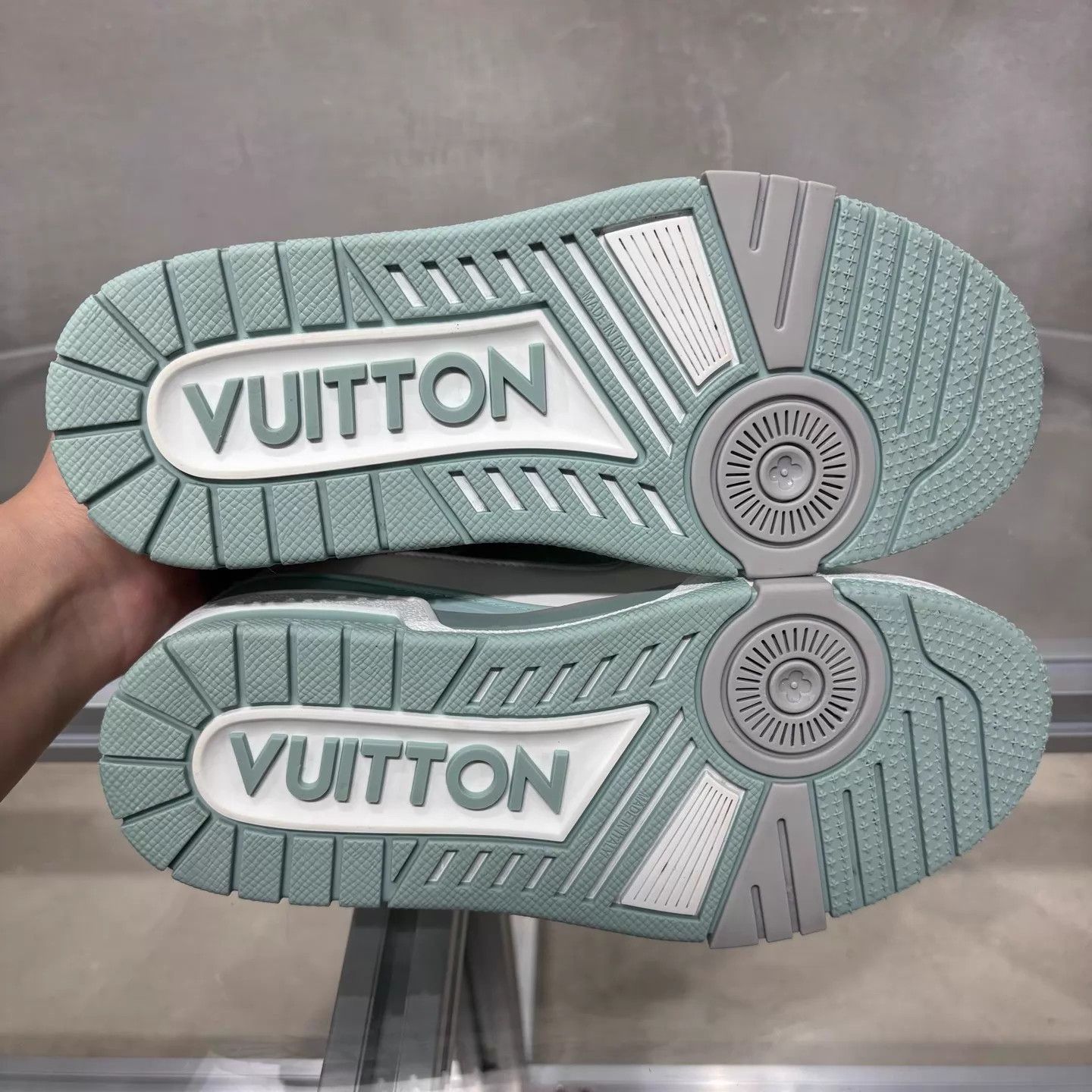 Louis Vuitton LV Trainer Mint Green UK1/35 New, tried on, boxed Size US 4.5 / IT 34.5 - 7 Thumbnail