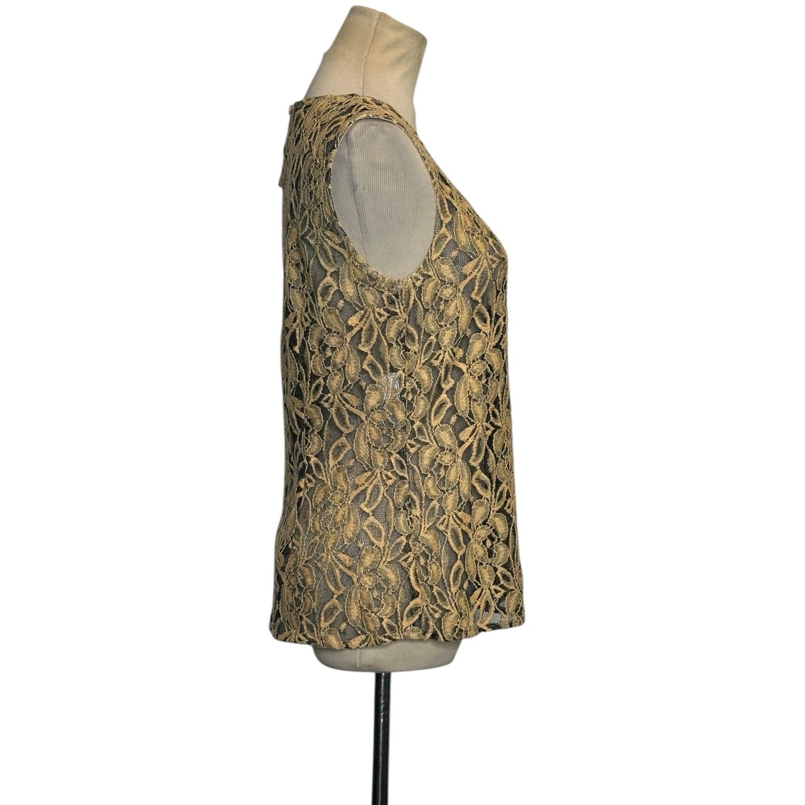 Evan Picone Evan Picone beige lace sleeveless blouse size Small Size S / US 4 / IT 40 - 6 Thumbnail