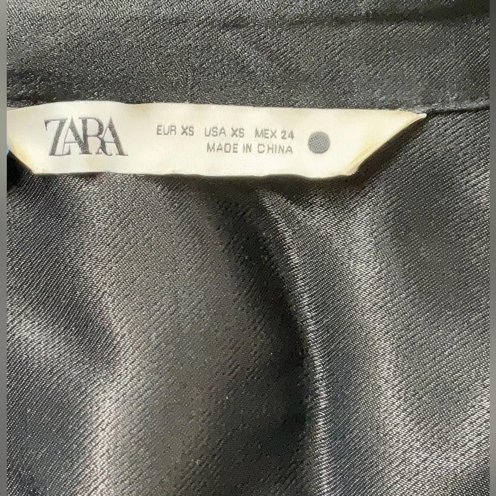Zara ZARA Satin Elegant Black Button-Up Shirt Size XS / US 0-2 / IT 36-38 - 3 Thumbnail