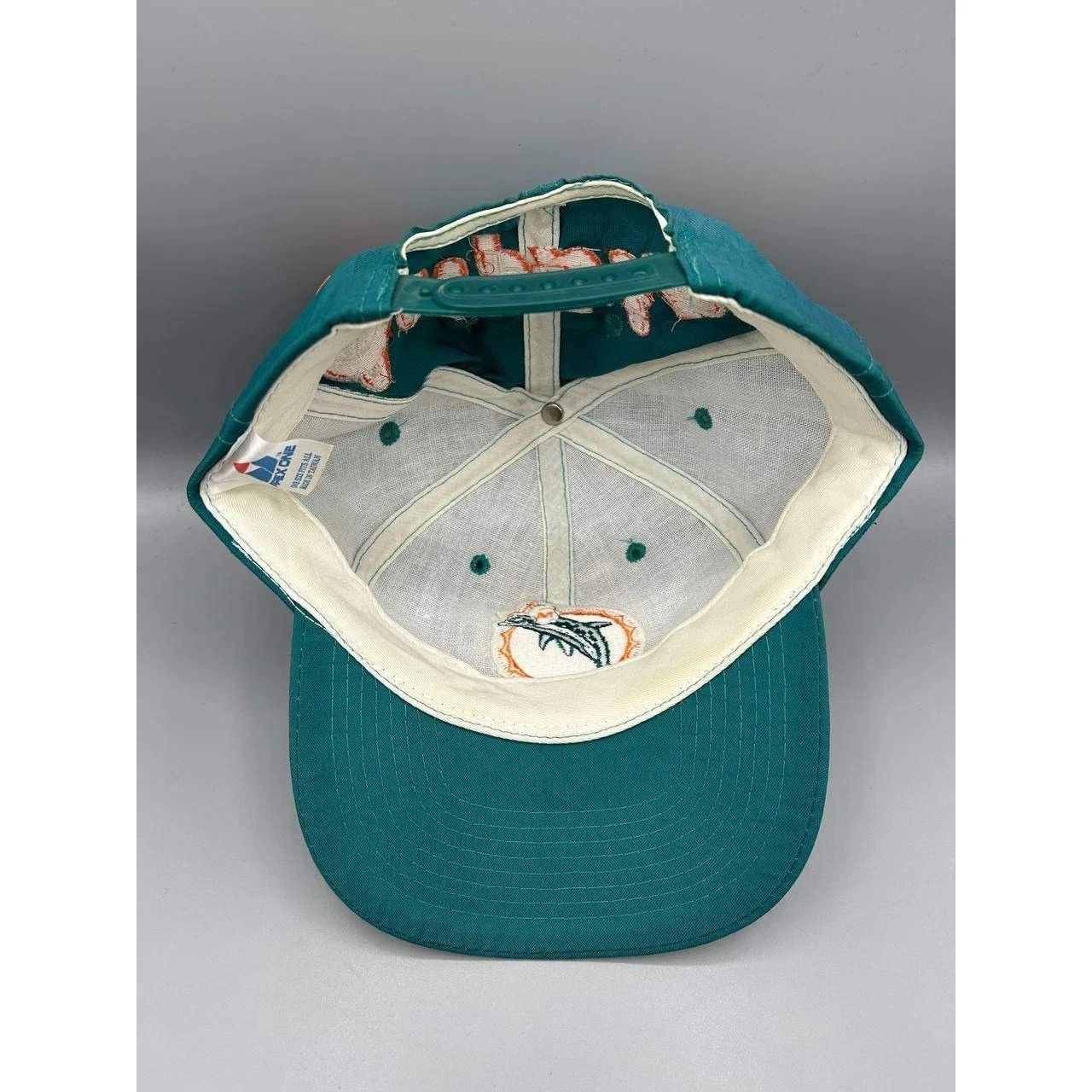 Apex One Vintage Miami Dolphins Hat Men Blue NFL Snap Back Cap Size ONE SIZE - 2 Thumbnail