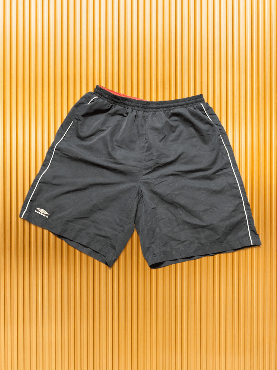 Umbro Vintage shorts Umbro big logo crazy Y2K size XL Size US 36 / EU 52 - 1 Thumbnail