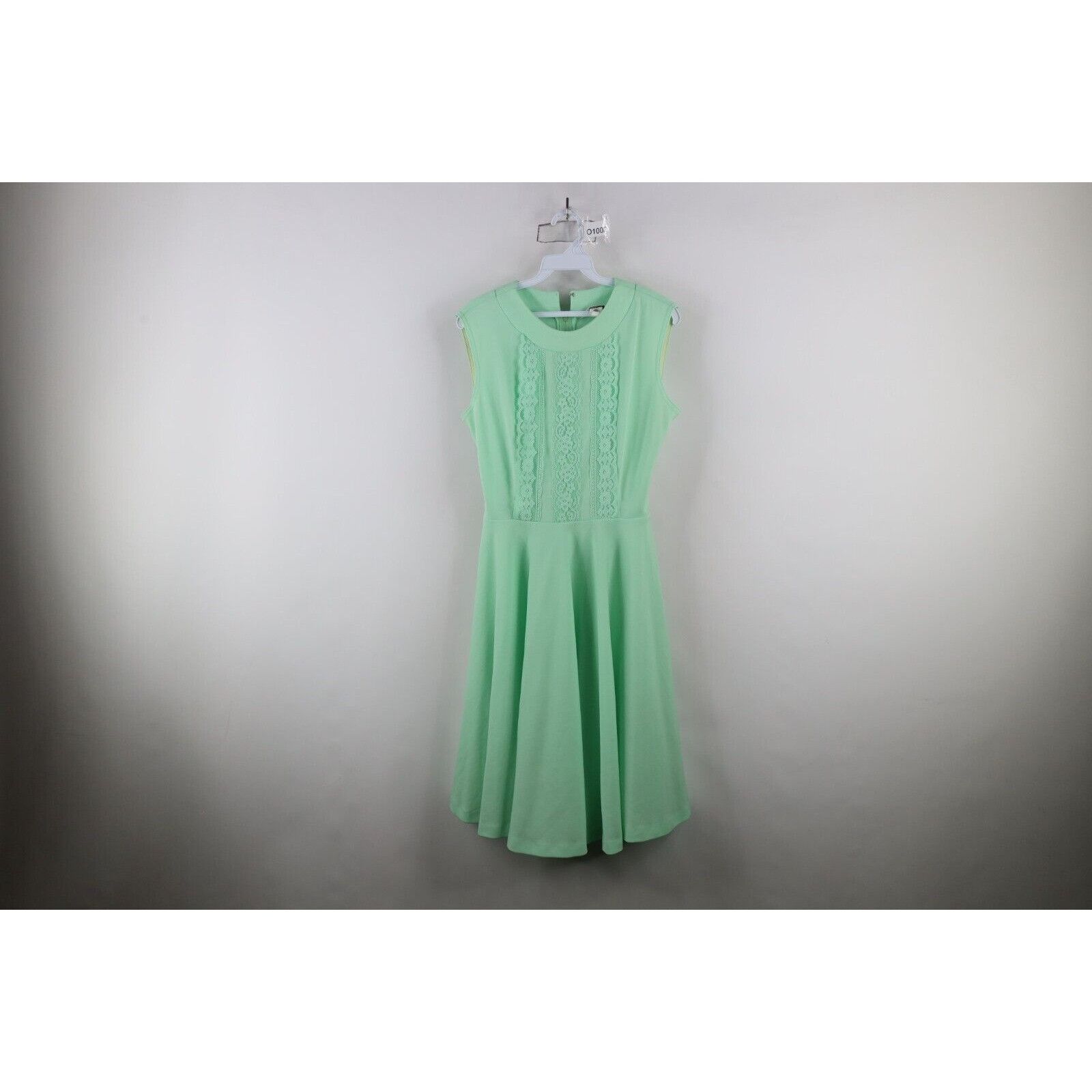 Vintage Vintage 70s Sleeveless Flower Lace Knit Dress Size XL / US 12-14 / IT 48-50 - 1 Thumbnail