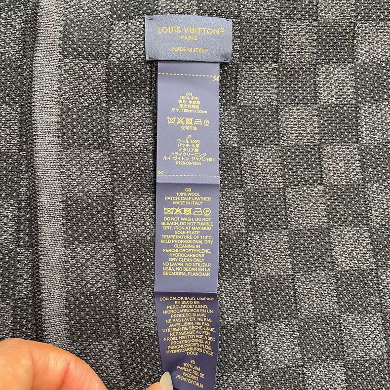 Louis Vuitton Louis Vuitton scarf Size ONE SIZE - 4 Thumbnail