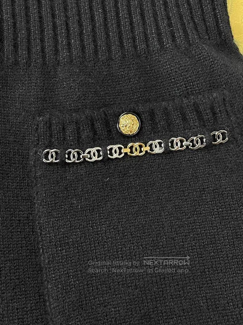 Chanel Chanel Black V-neck cashmere knitted dress Size XS / US 0-2 / IT 36-38 - 2 Thumbnail