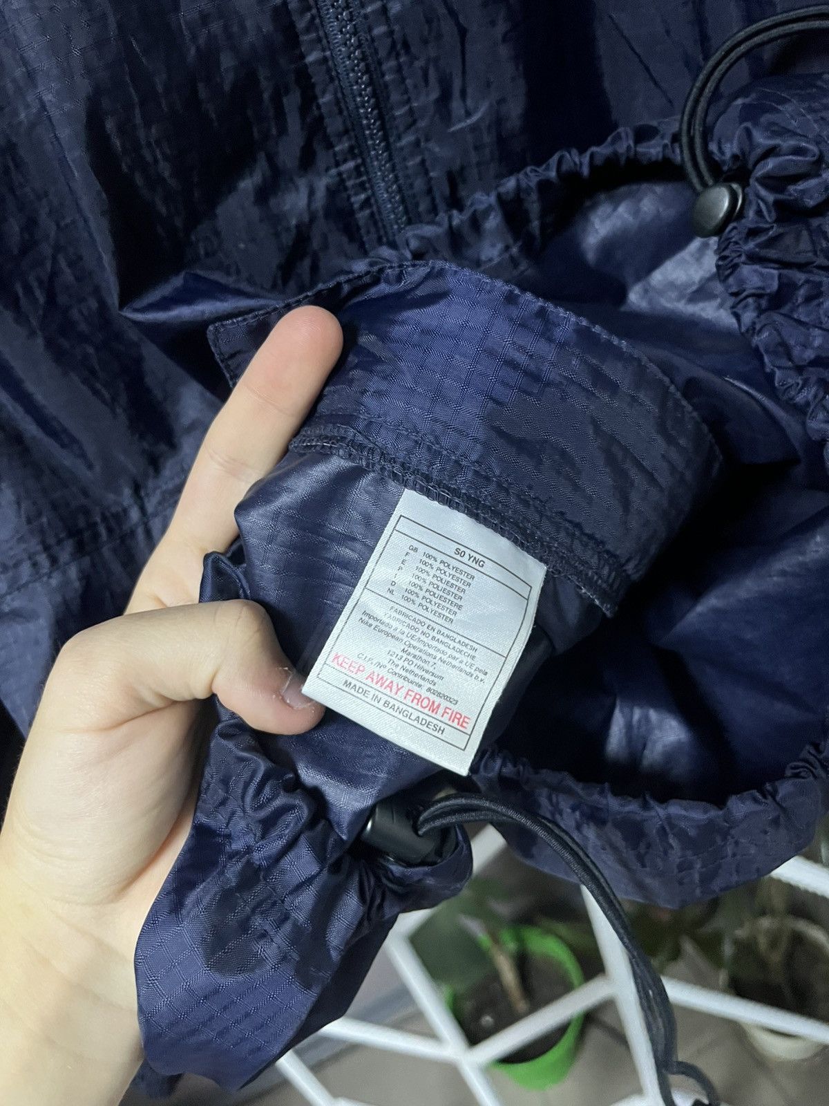 Nike Vintage Nike Nylon Y2K Oversized Jacket Size US L / EU 52-54 / 3 - 6 Thumbnail