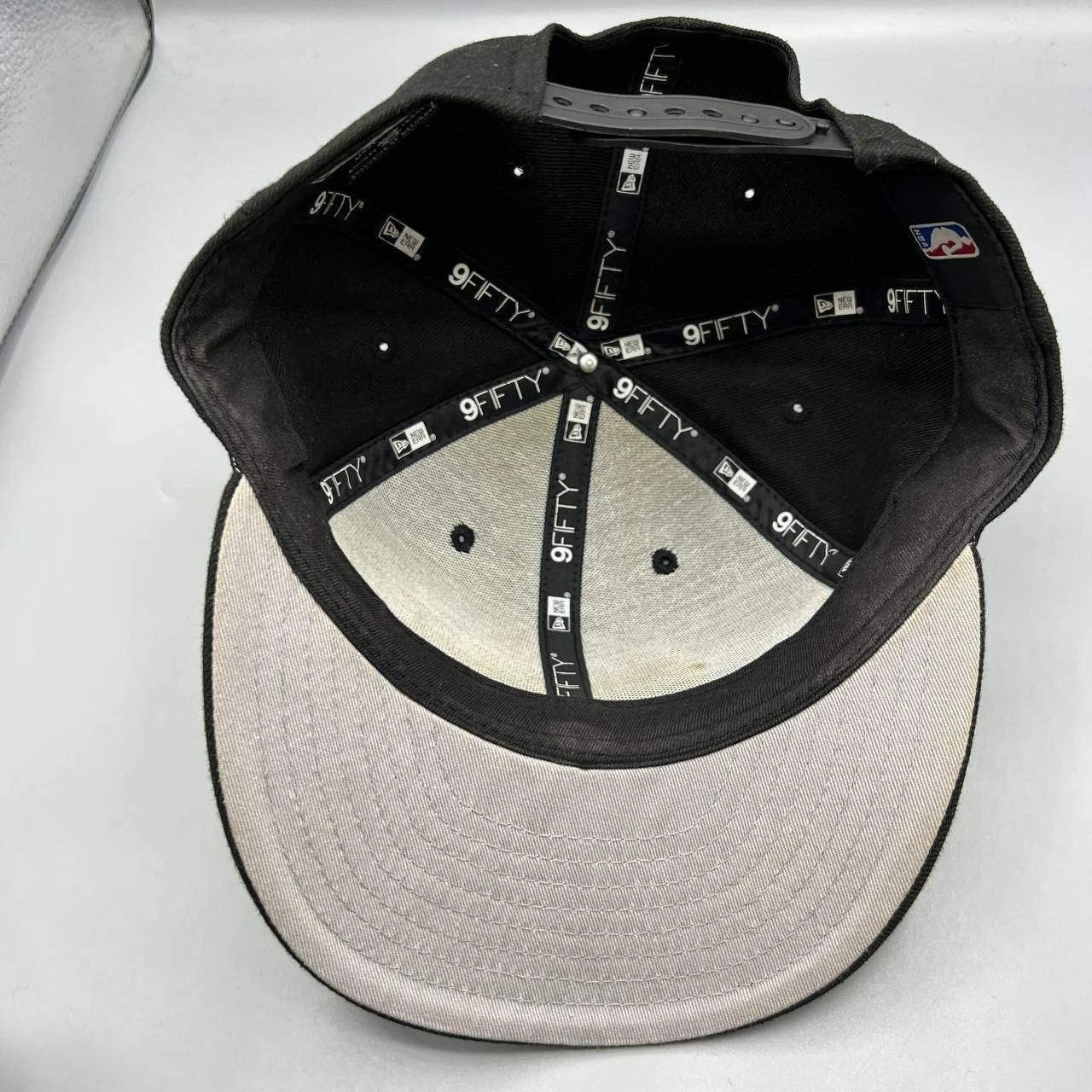 New Era Los Angeles LA Lakers Hat Men Black Gray NBA Snap Back Cap Size ONE SIZE - 2 Thumbnail