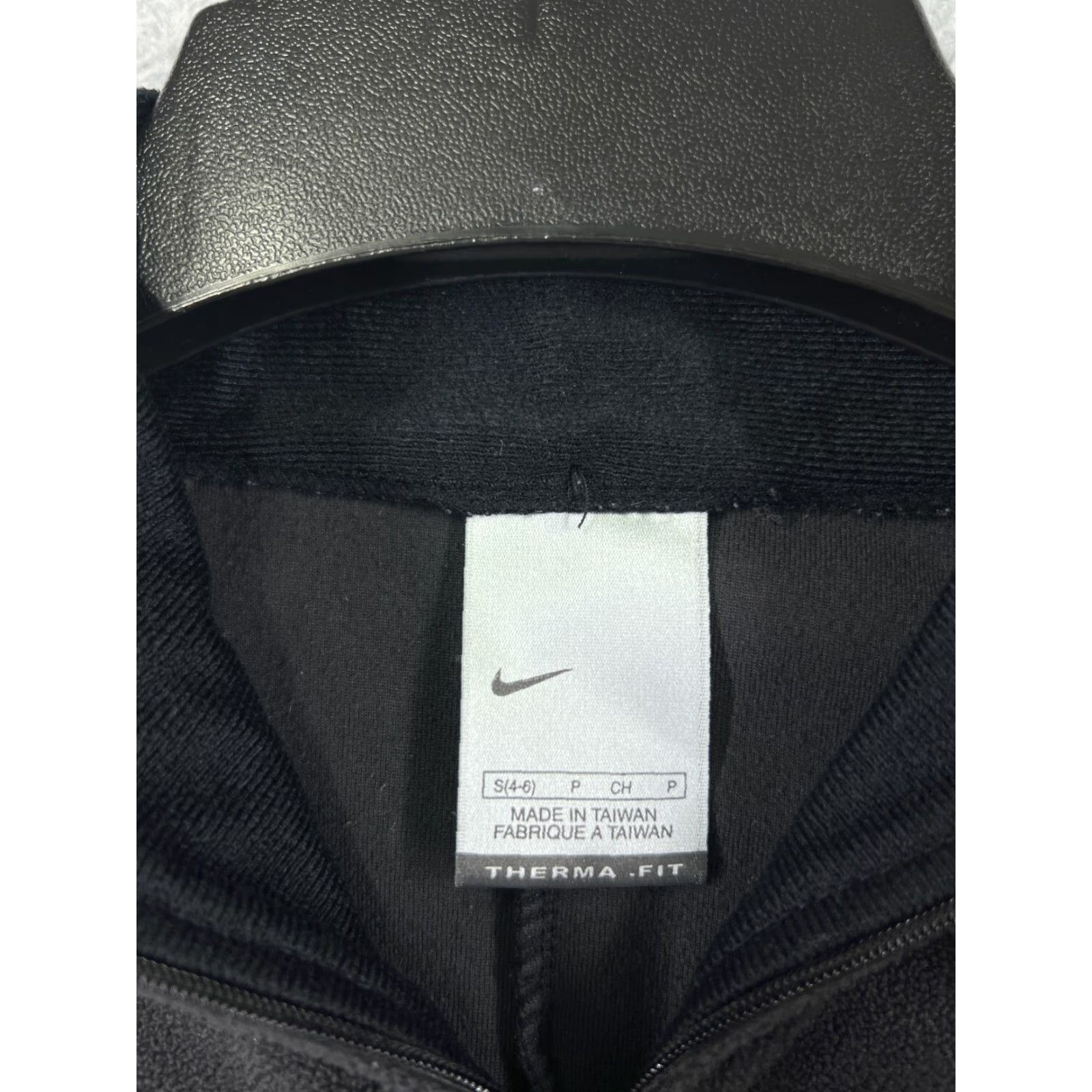 Nike Nike Sweater Women's Small Black Fleece 1/4 Zip Pullover Outdoor Casual Travel Garment: Pump? Size S / US 4 / IT 40 - 3 Thumbnail