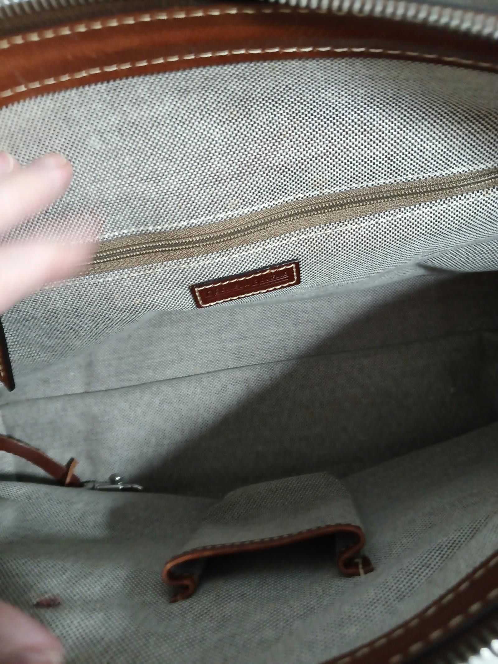 Dooney & Bourke Classic Brown and Beige Handbag Doone and Bourke Size ONE SIZE - 4 Thumbnail
