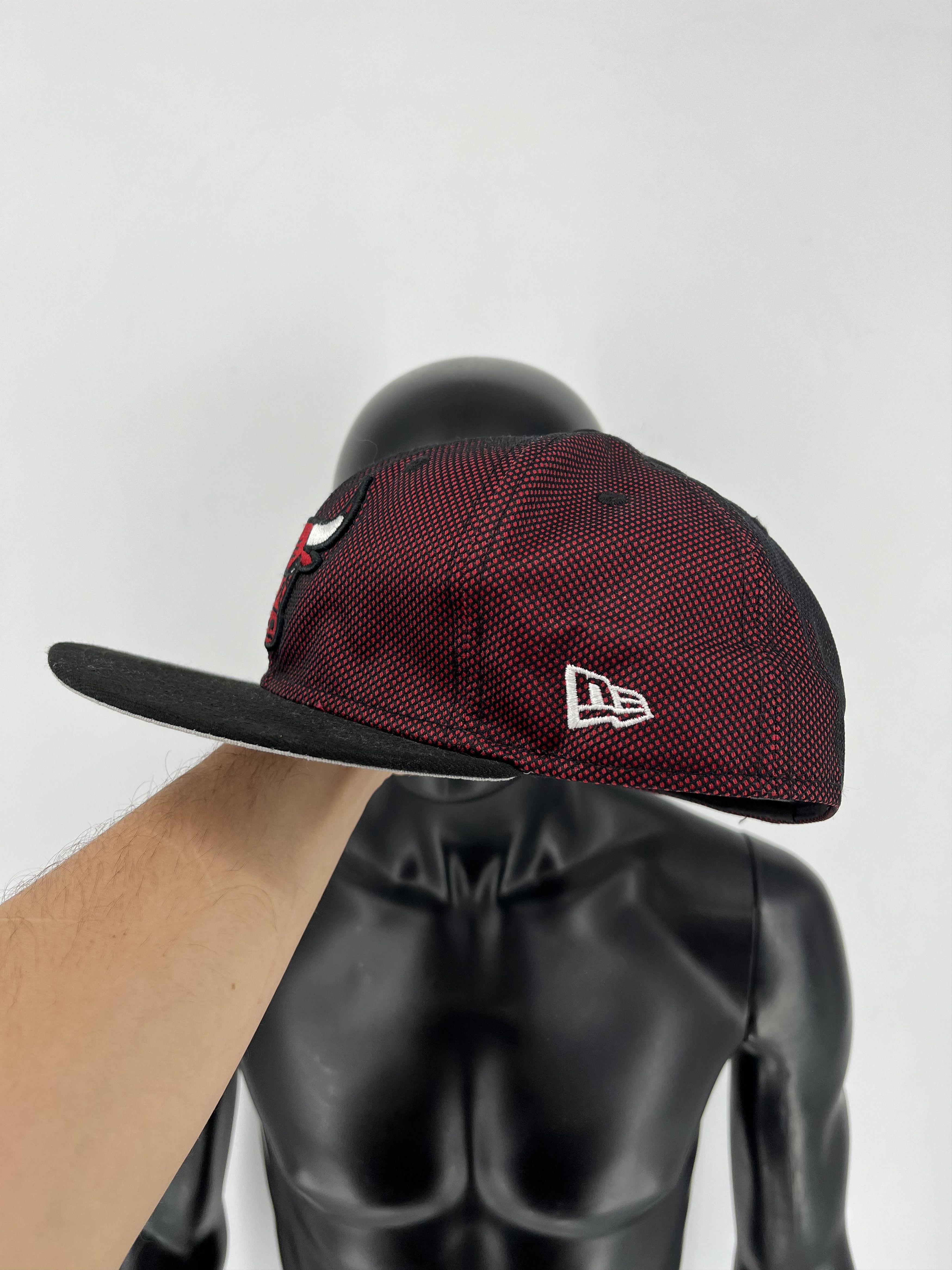 NBA × New Era Vintage New Era Chicago Bulls NBA Black Fitted Hat Size ONE SIZE - 2 Thumbnail