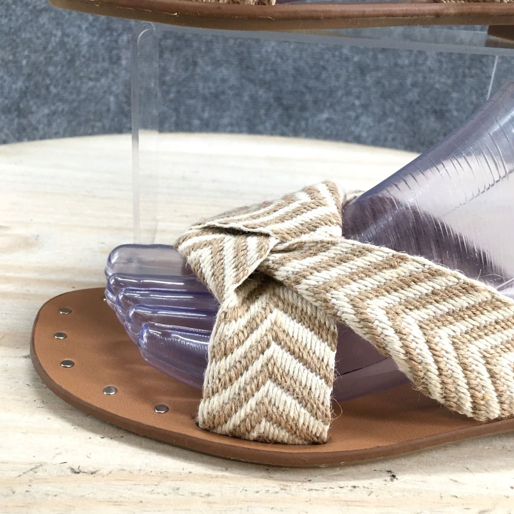 Vintage VINTAGE? No. Universal Thread Sandals Womens 8.5 Louise Chevron Print Slip On Slide Brown Size US 9 / IT 39 - 3 Thumbnail