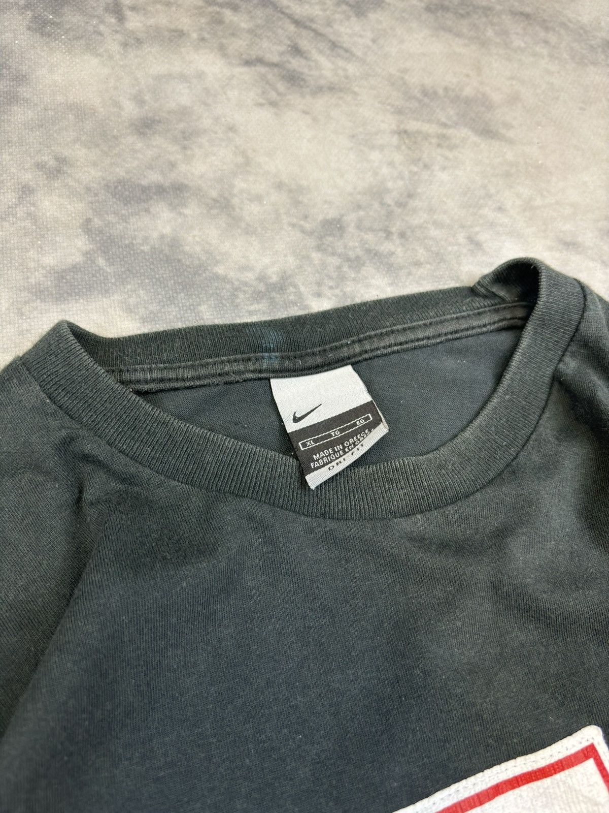 Nike × Vintage Vintage Nike Athletic 90s center swoosh faded T-shirt Size US XL / EU 56 / 4 - 3 Thumbnail