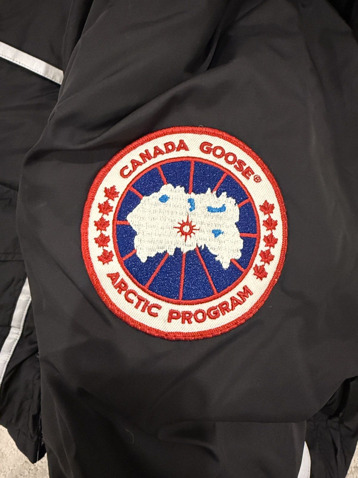 Canada Goose × October's Very Own Canada Goose x OVO constable jacket parka men’s small Size US S / EU 44-46 / 1 - 17 Thumbnail