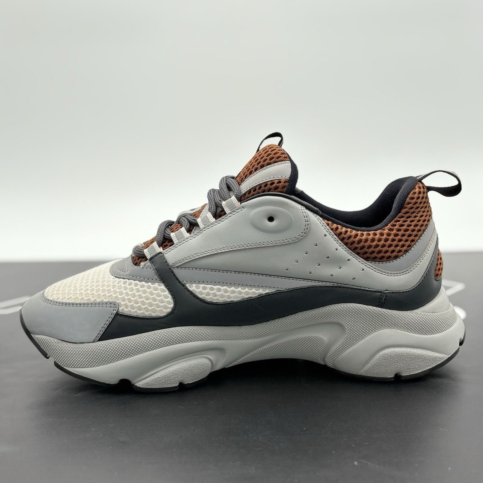 Dior Dior B22 Sneaker ' Brown Grey White ' | SUPER CLEAN! Size US 10 / EU 43 - 4 Thumbnail