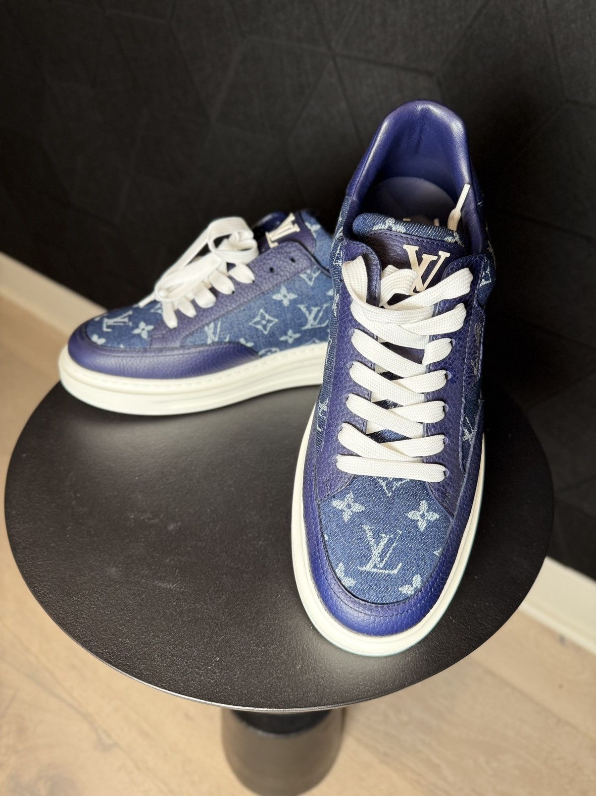 Louis Vuitton The Beverly Hills sneaker size 8 / like NEW Size US 8 / EU 41 - 4 Thumbnail