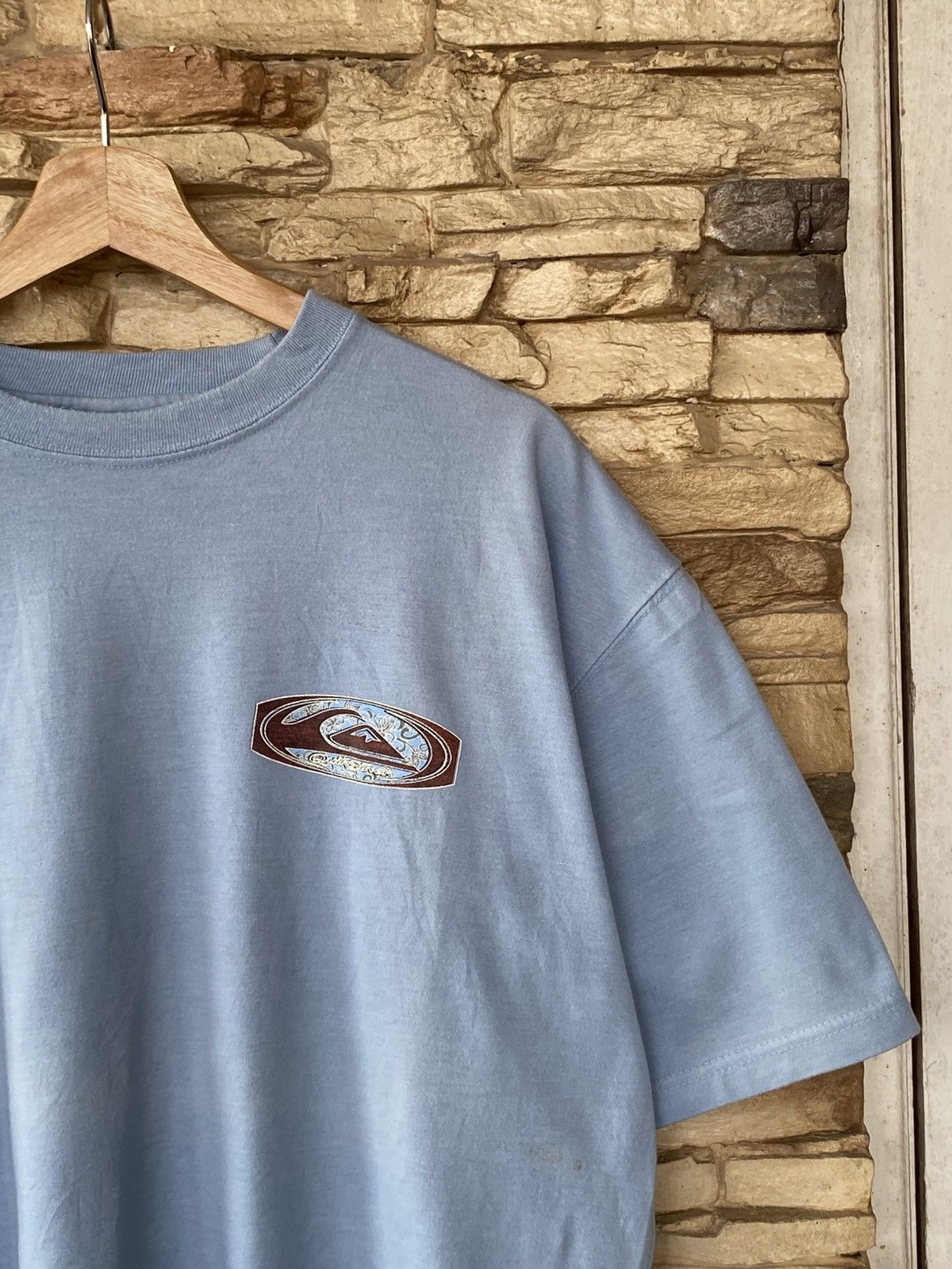 Quiksilver Vintage 90s Quiksilver Backhit Logo Surfing Tees Size US L / EU 52-54 / 3 - 4 Thumbnail