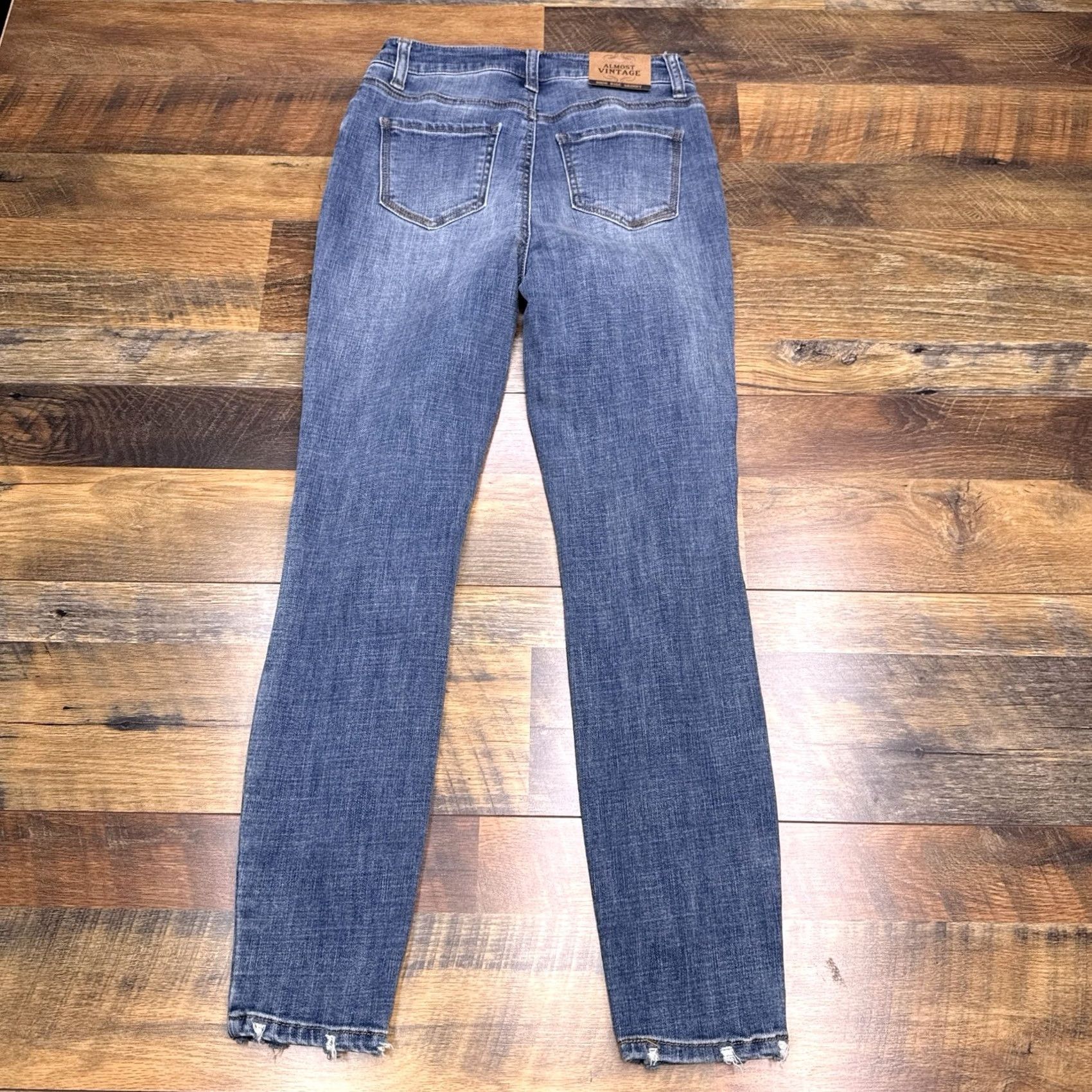 Vintage Vanilla Star High Rise Skinny Jeans Womens Juniors 3 Stretch Distressed New Size 26" / US 2 / IT 38 - 2 Thumbnail