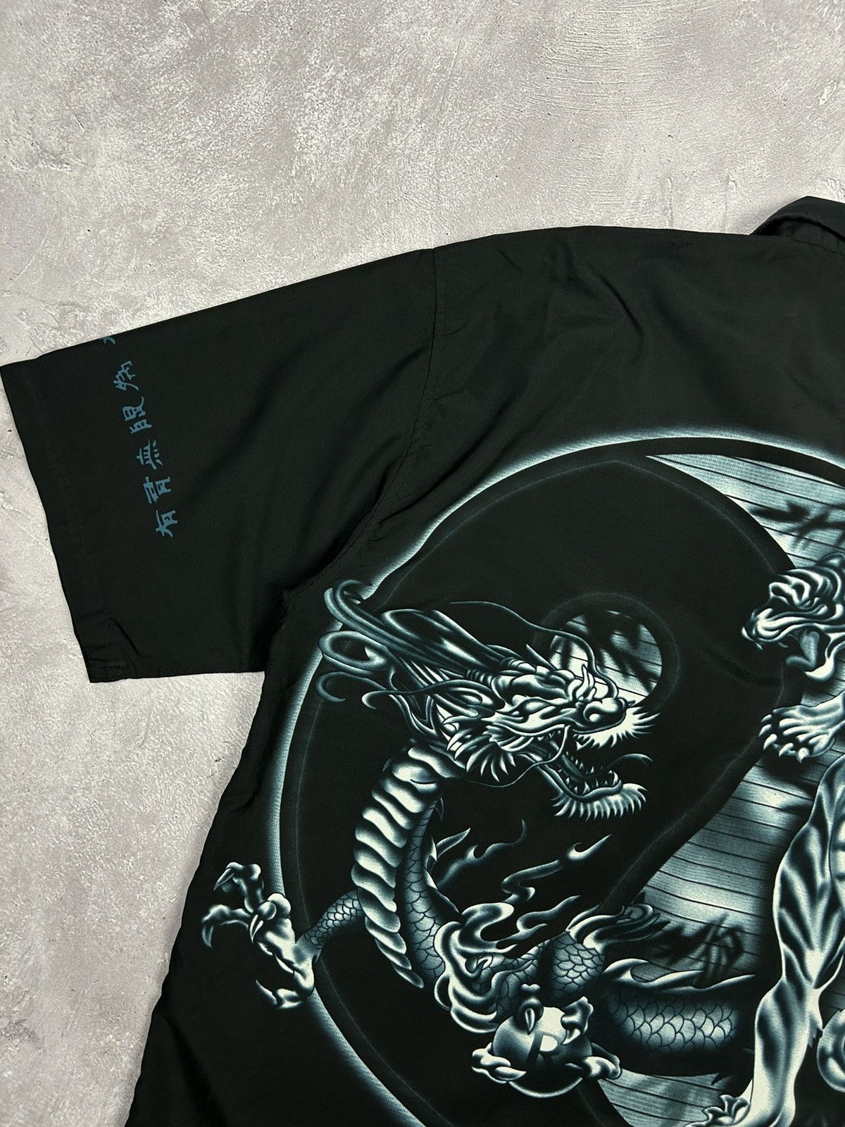 Japanese Brand × Vintage Rare Vintage Japanese Dragon Tiger Printed Shirt Polyester Size US XXL / EU 58 / 5 - 8 Thumbnail