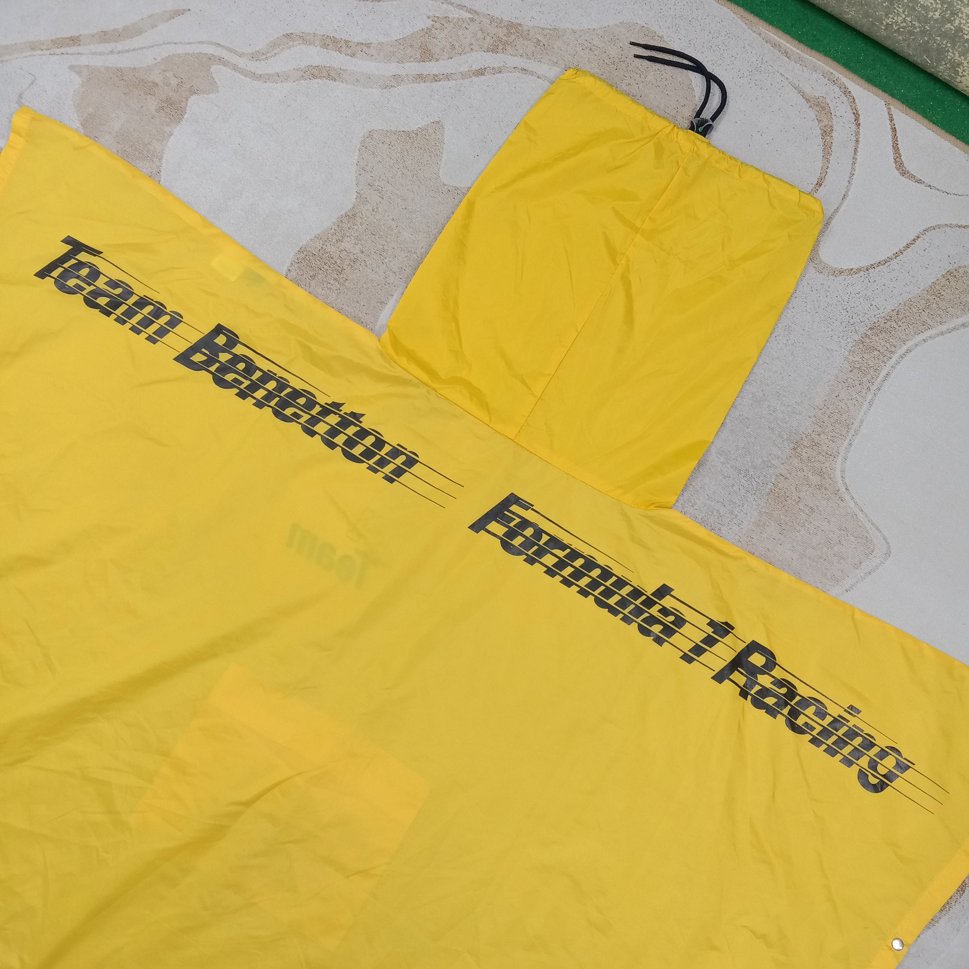 Benetton Benetton Formula One Racing Team Raincoat C269N15 Size US L / EU 52-54 / 3 - 2 Thumbnail
