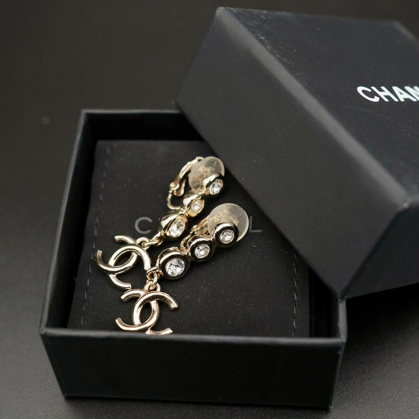 Chanel Chanel Earrings OS Women Size ONE SIZE - 1 Thumbnail