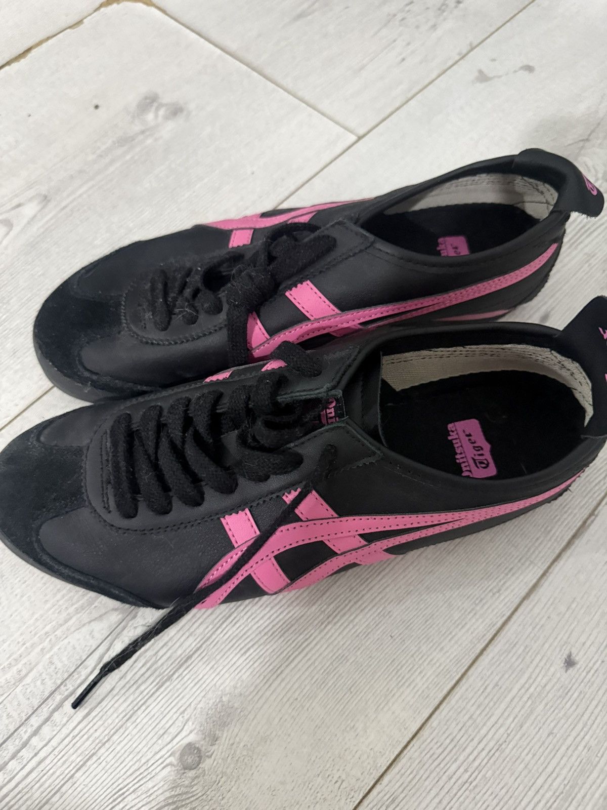 Onitsuka Tiger Purple and Black Japan exclusive tigers Size US 7.5 / EU 40-41 - 2 Thumbnail