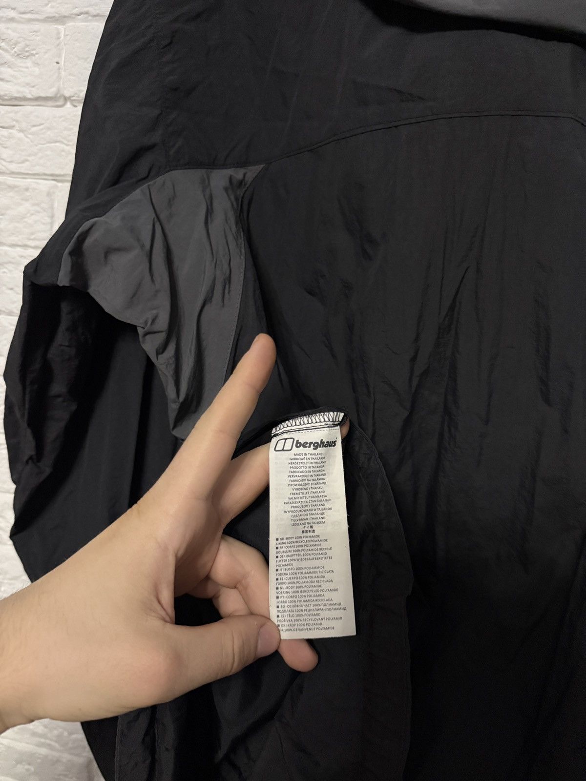 Berghaus Berghaus Light Windbraker Jacket Sz L Size US L / EU 52-54 / 3 - 7 Thumbnail