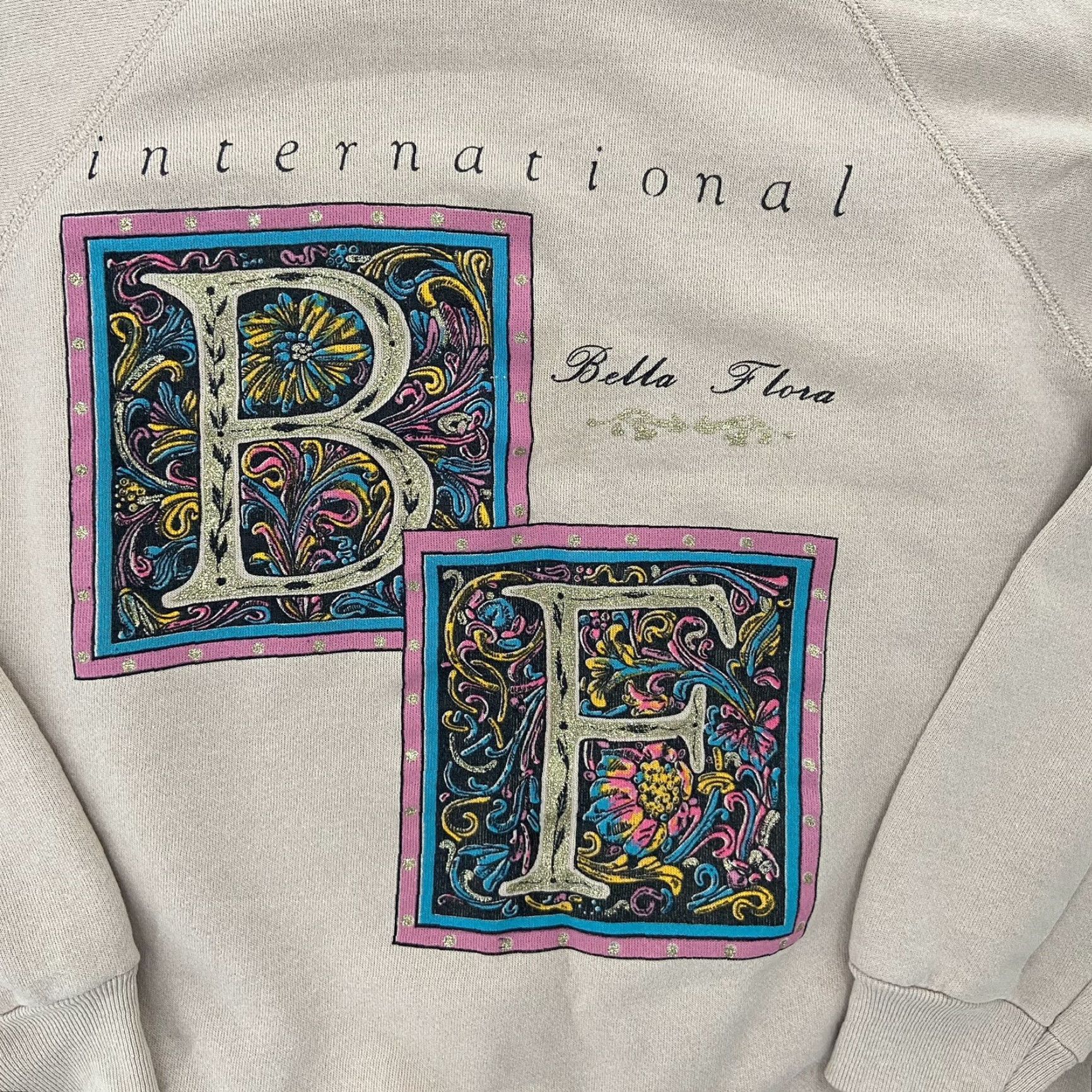Hanes VINTAGE Hanes Bella Flora Sweatshirt Adult XL Beige Long Sleeve Crew Neck Fleece Activewear Womens Size XL / US 12-14 / IT 48-50 - 4 Thumbnail