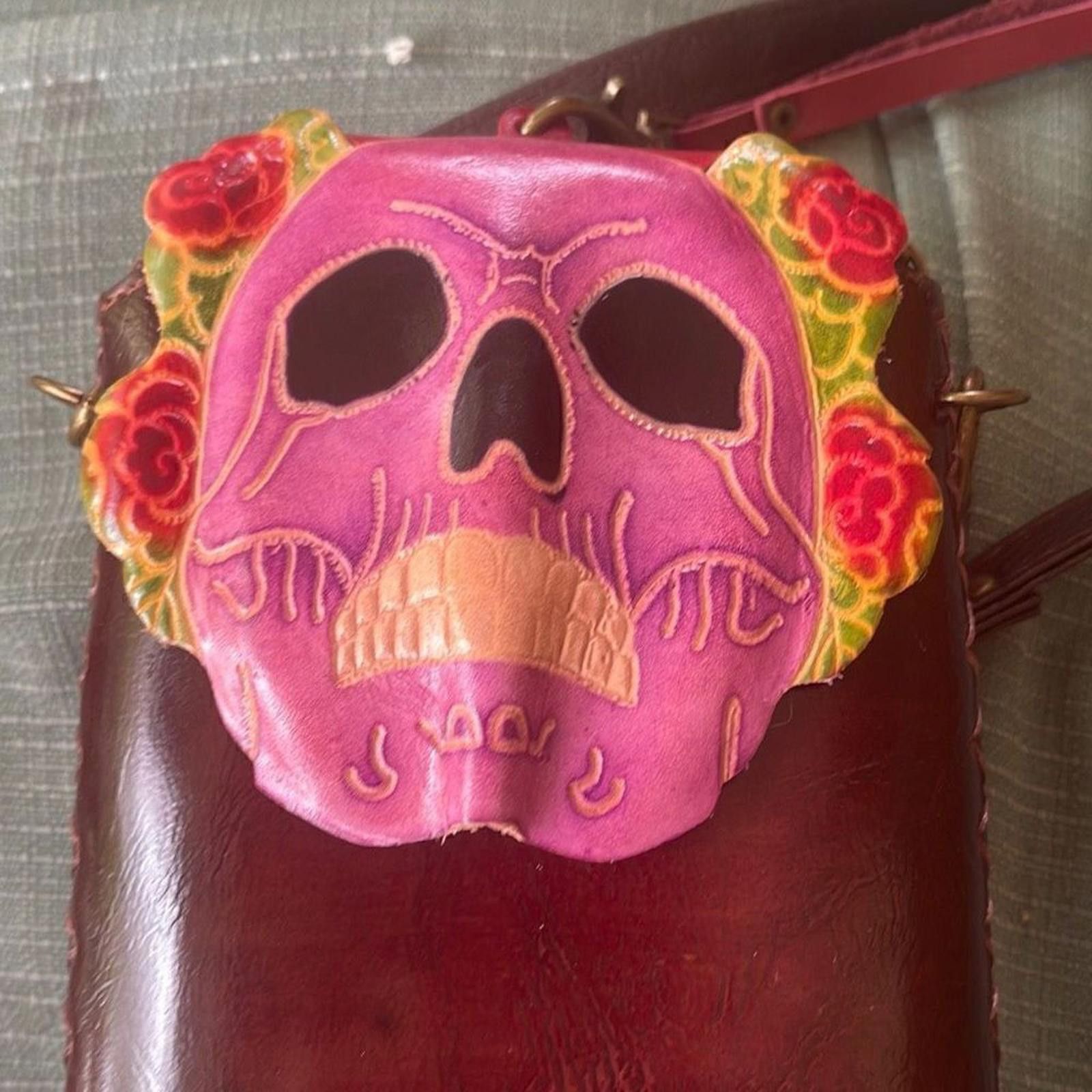 NASCAR Hand crafted, leather cell phone, cross, body skull purse Size ONE SIZE - 3 Thumbnail
