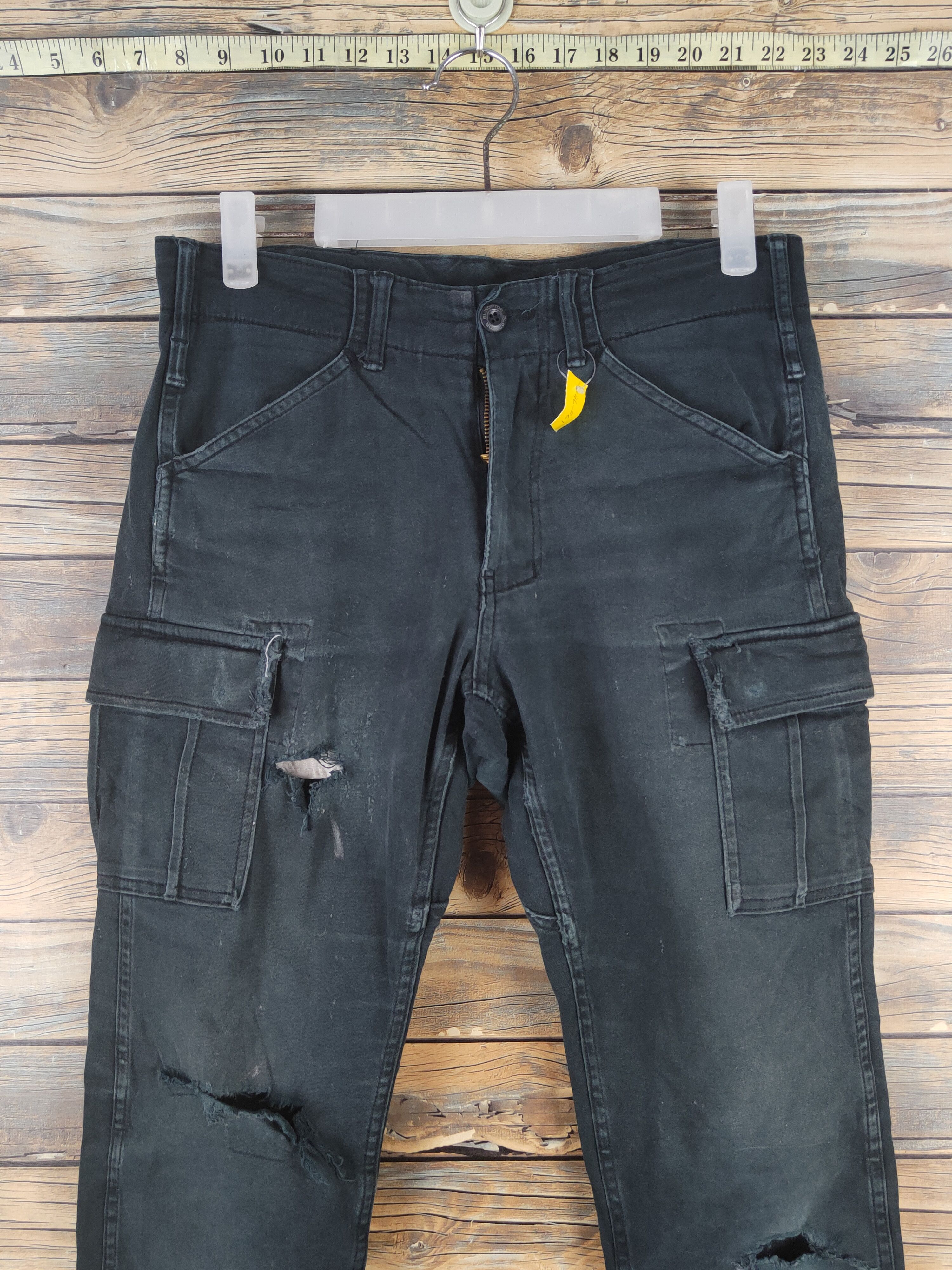 Japanese Brand DL Gladiator Black Faded Multipocket Cargo Pants #46-261T Size US 30 / EU 46 - 2 Thumbnail
