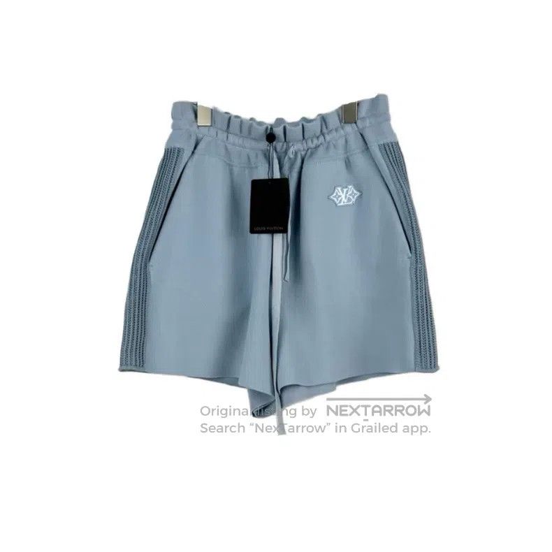 Louis Vuitton Louis Vuitton size l Light blue badge logo knit shorts Size US 28 / EU 44 - 1 Thumbnail