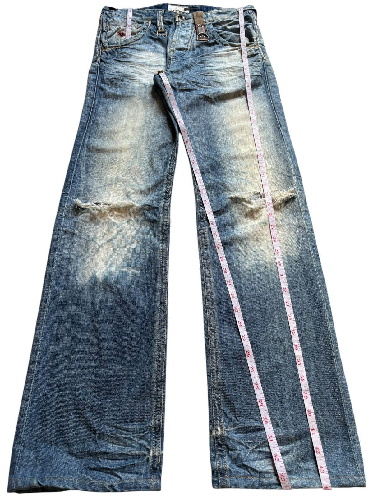 Japanese Brand Vintage Japanese Brand Bleached Acid Wash Ripped Baggy Jeans Size US 31 - 15 Thumbnail