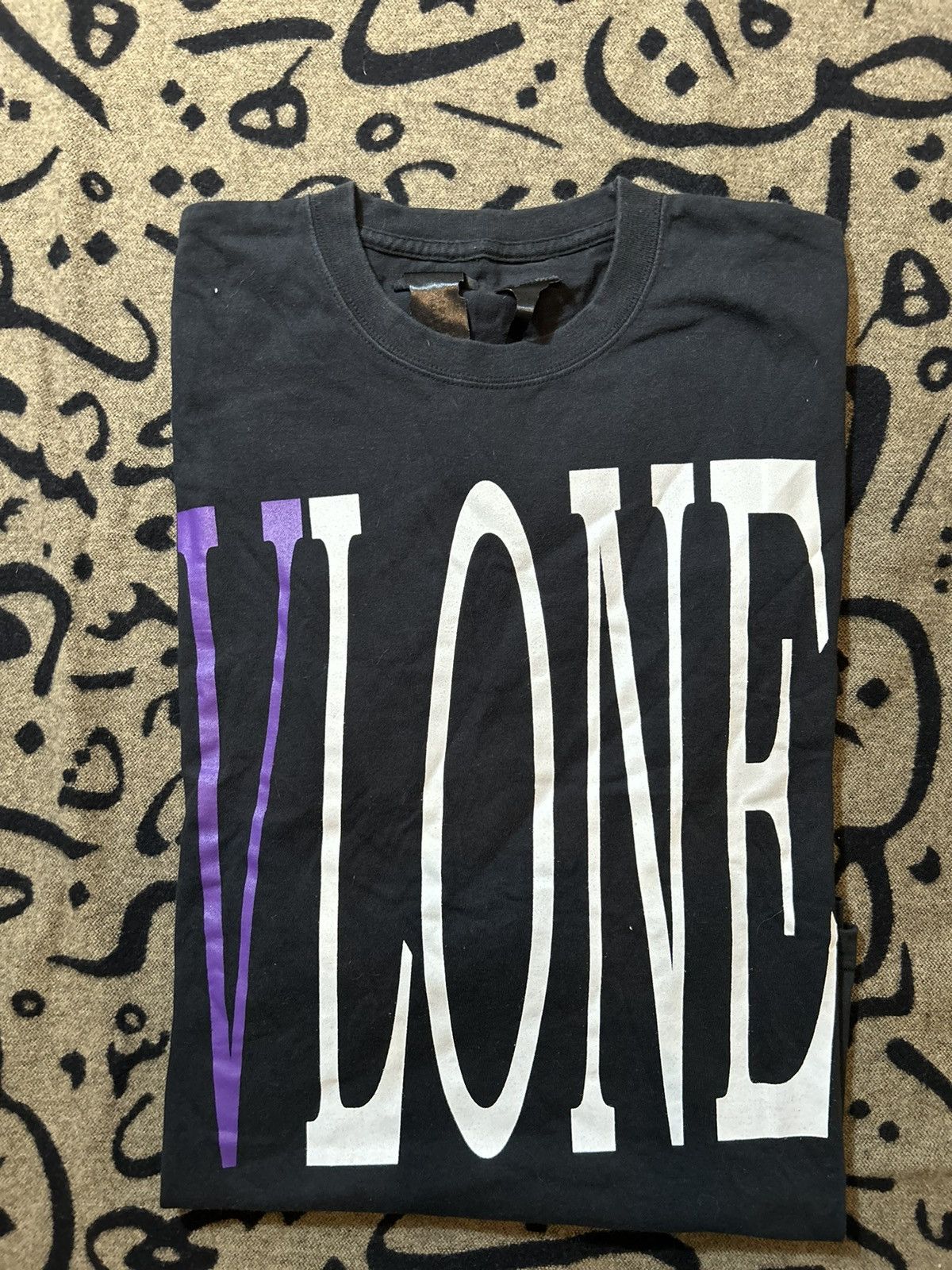 Vlone VLONE Og Purple Black Stable Tshirt Size US L / EU 52-54 / 3 - 1 Thumbnail