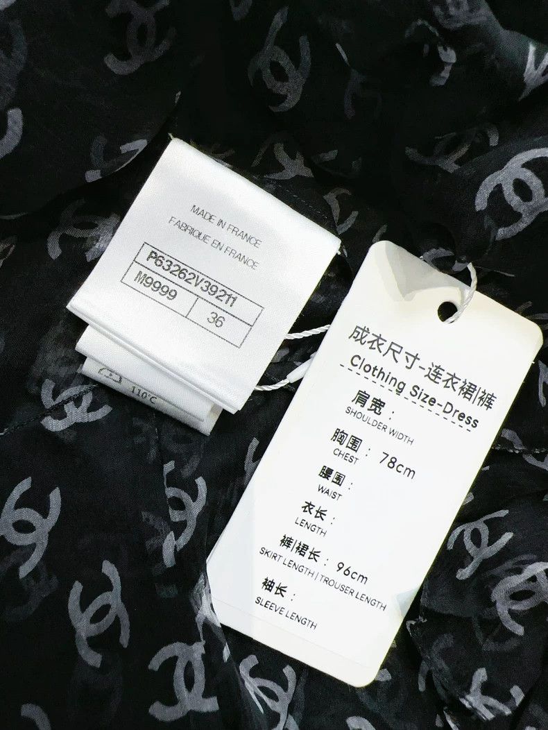 Other Chanel 20p spring and summer preview full logo black and w Size XS / US 0-2 / IT 36-38 - 6 Thumbnail