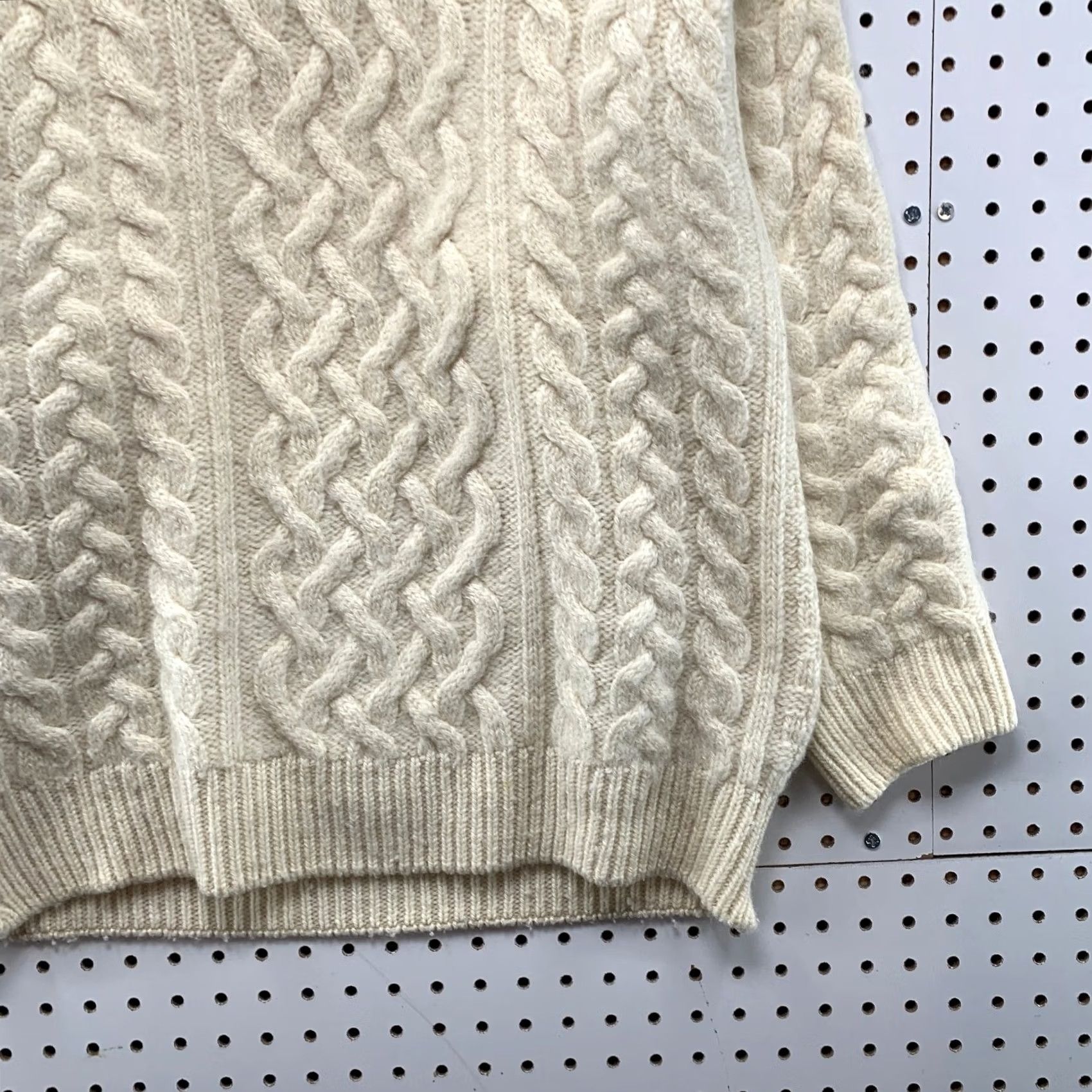 Vintage Aran Crafts Merino Wool Sweater Womens Medium Beige Irish Fisherman Cable Knit Pullover Crew Neck Knit Winter Fall Mens Women Size M / US 6-8 / IT 42-44 - 6 Thumbnail