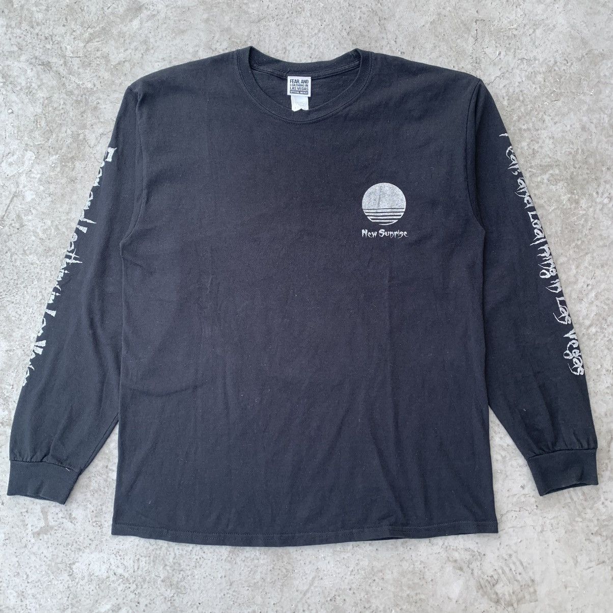 Band Tees new sunrise fear and loathing in LA longsleeve tshirt Size US L / EU 52-54 / 3 - 1 Thumbnail