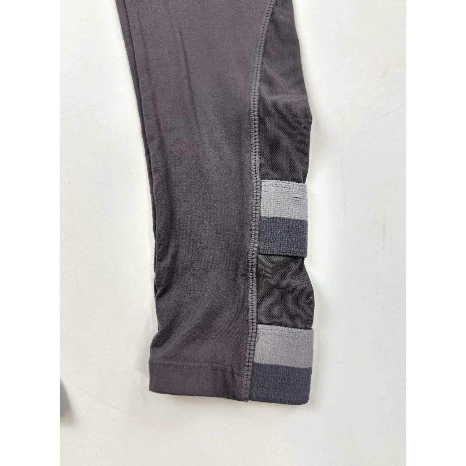 Gymshark Gymshark Leggings Women S Small Gray Yoga Running Compression Comfort Stretch Elastic Waist Activewear Women Size 28" / US 6 / IT 42 - 4 Thumbnail