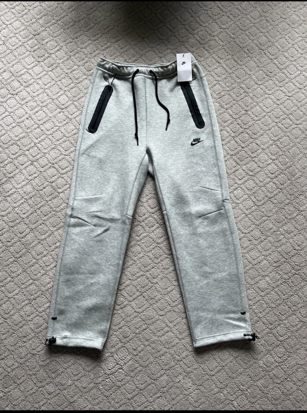 Nike Small men’s Nike tech pants Size US 30 / EU 46 - 1 Thumbnail