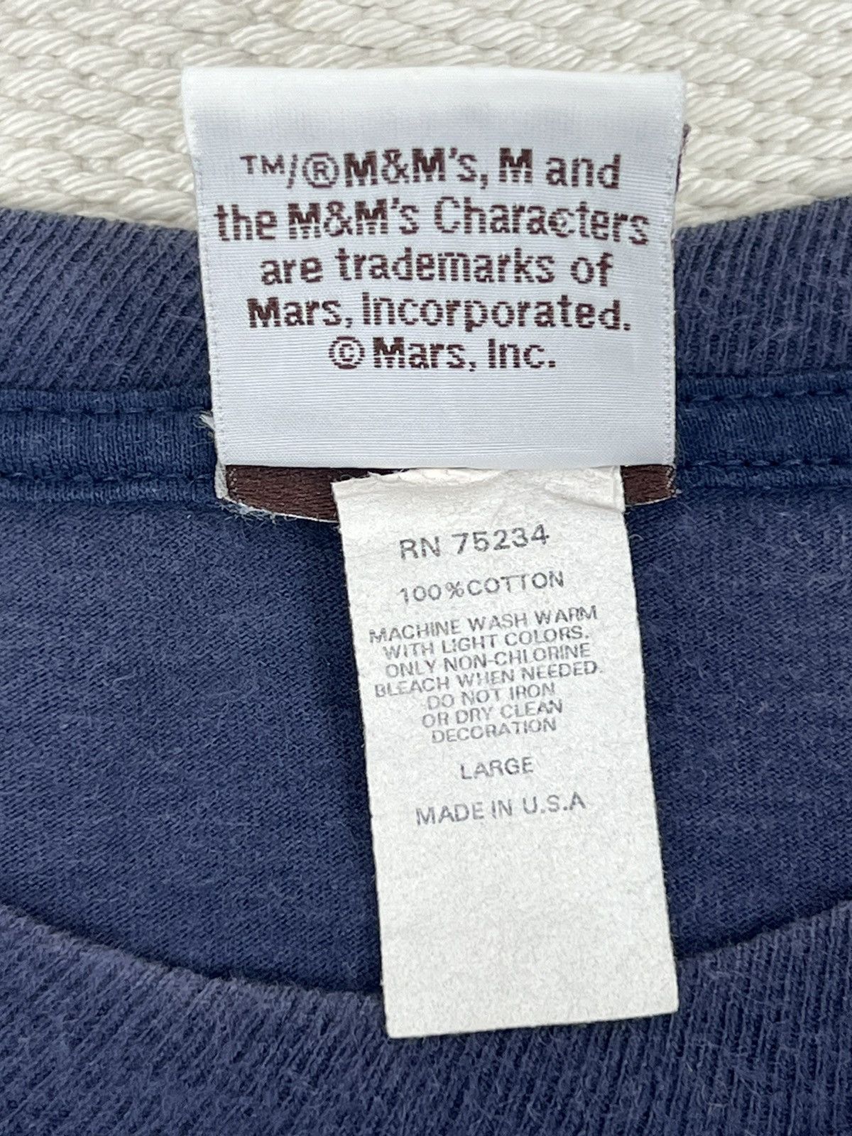 Vintage Vintage Sunfaded M&M tee Size US L / EU 52-54 / 3 - 6 Thumbnail