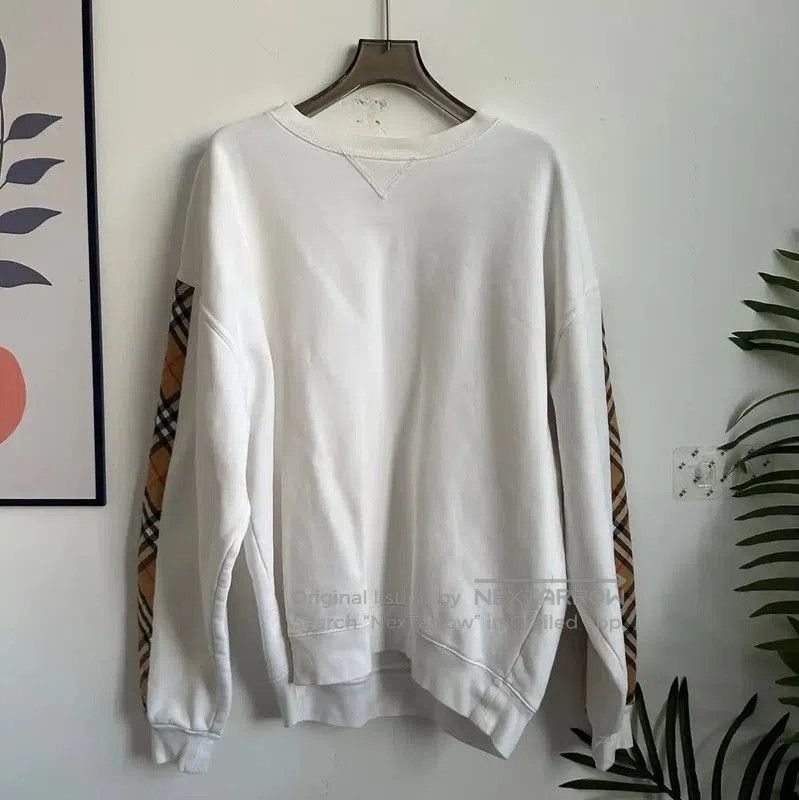 Burberry Burberry White Cotton Women's Sweatshirt. Size S / US 4 / IT 40 - 1 Thumbnail