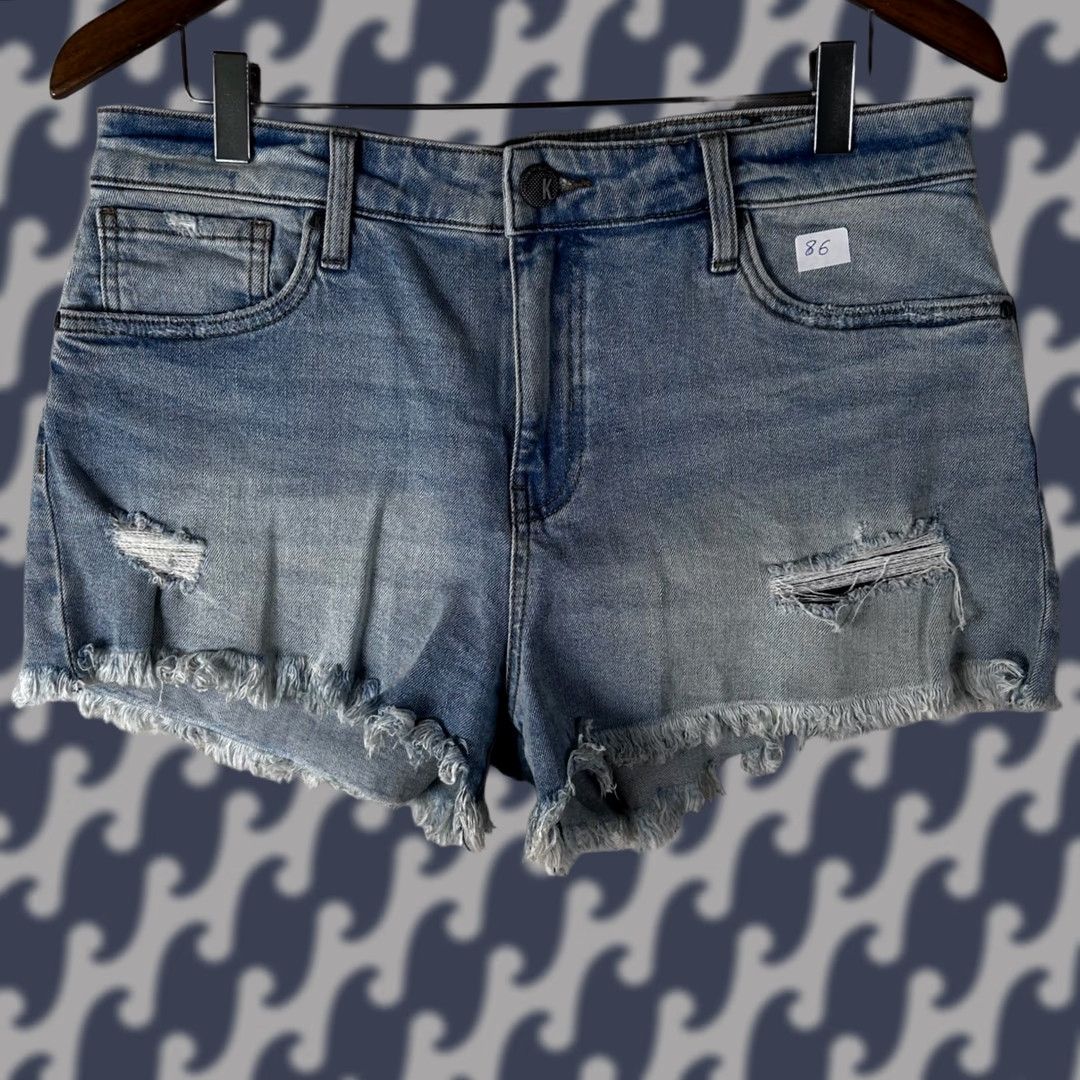 Vintage KUT from the Kloth Jane High Rise Distressed Denim Shorts Light Wash 29 Casual Womens Shorts 3.5 Inseam Blue Distressed Logo Pocket Button Size 24" / US 00 / IT 34 - 1 Thumbnail