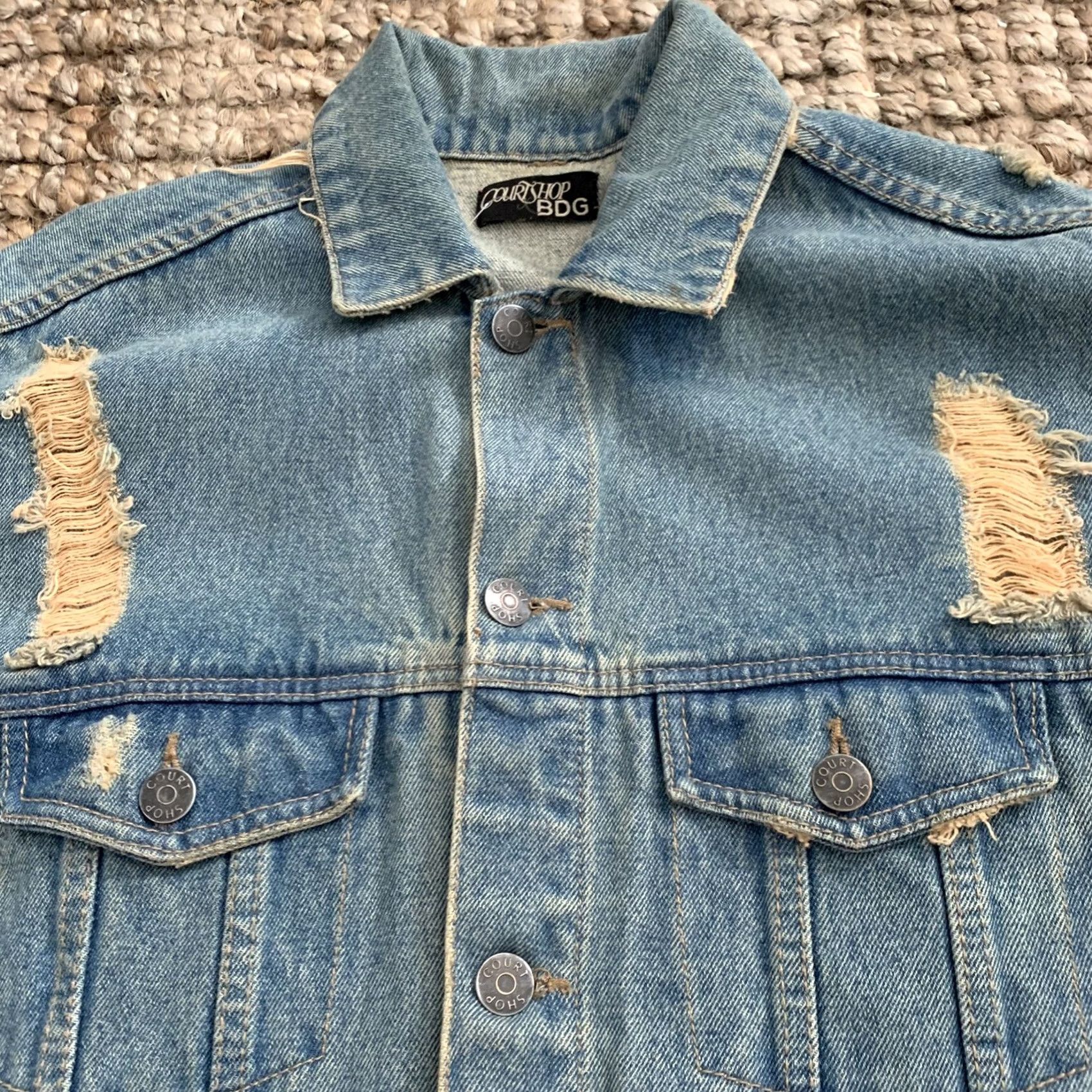 Bdg BDG Denim Jacket Womens Small Courtshop Distressed Blue Urban Outfitters Trucker 90s Size 28" / US 6 / IT 42 - 3 Thumbnail