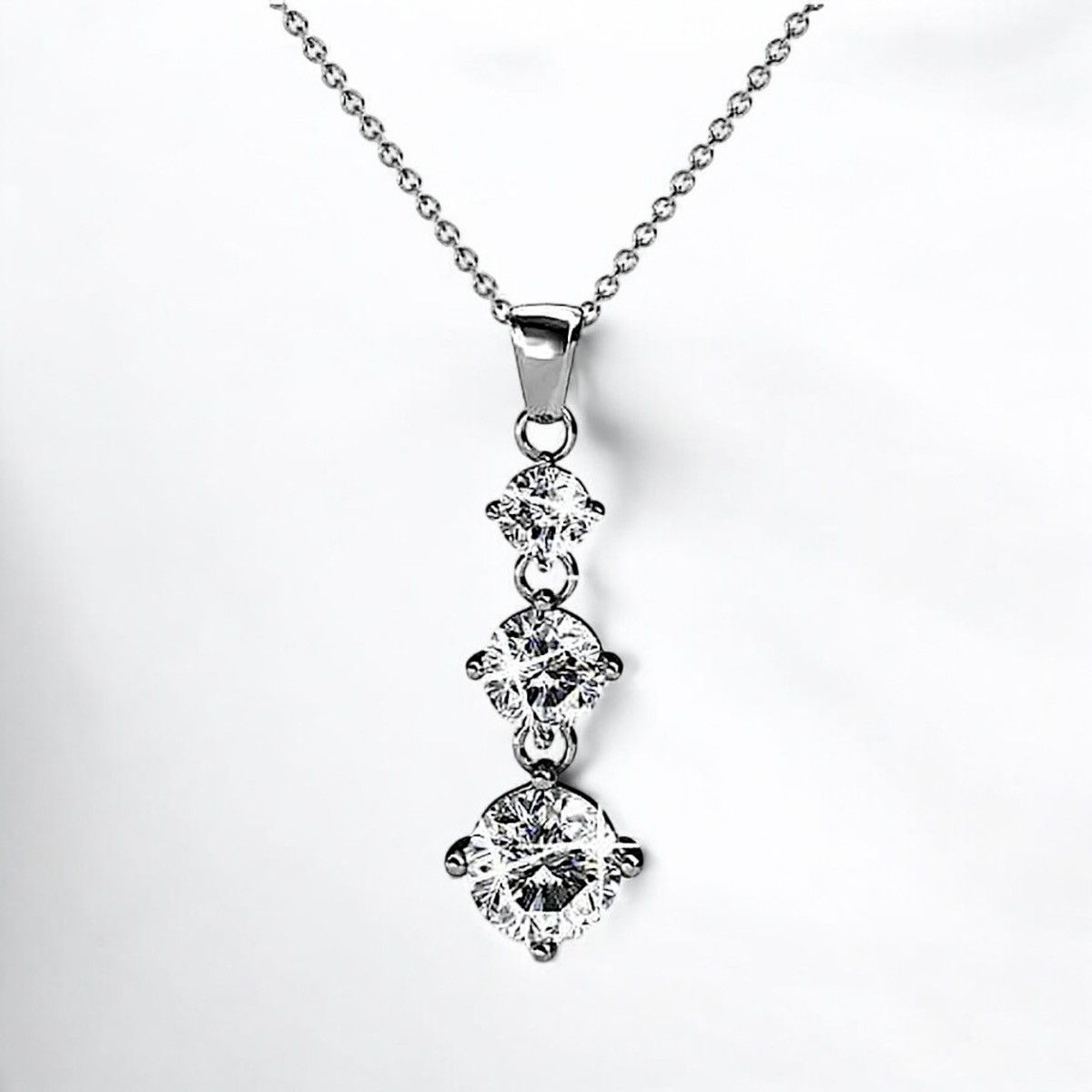 Other 18K Gold Plated Swarovski Crystals 18” Pendant Necklace Size ONE SIZE - 2 Thumbnail