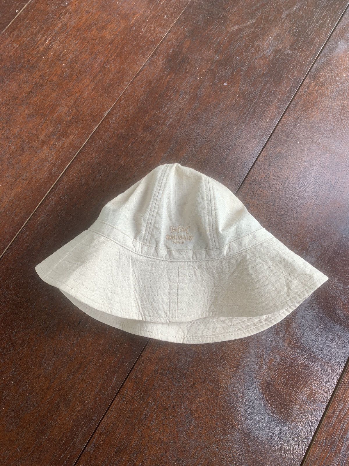 Balmain 90s Balmain Paris Vent Vert embroidery logo bucket hat Size ONE SIZE - 1 Thumbnail