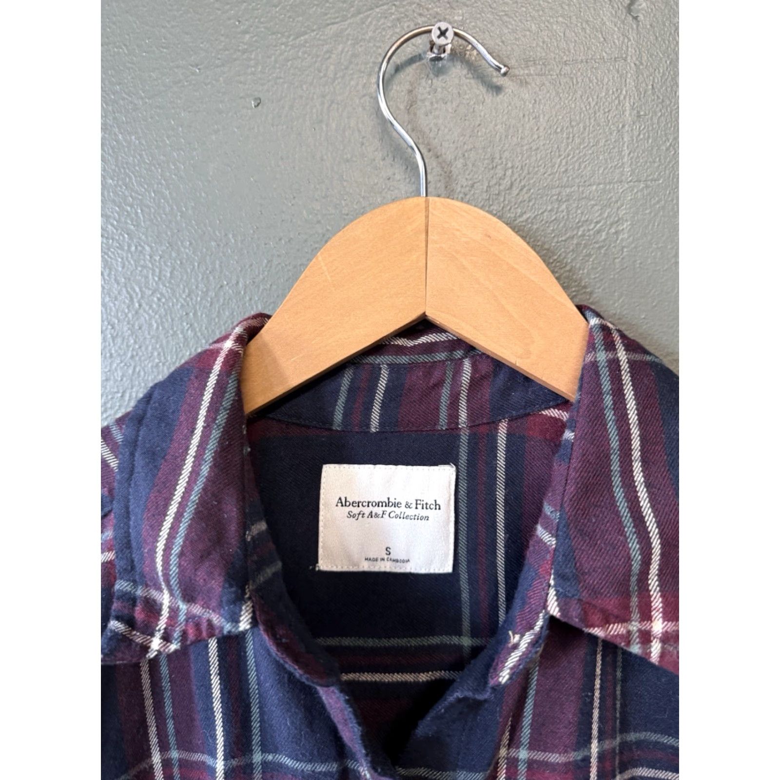 Abercrombie & Fitch VINTAGE Abercrombie & Fitch Womens Plaid Button-Up Flannel Red Long Sleeve Size S Size S / US 4 / IT 40 - 3 Thumbnail