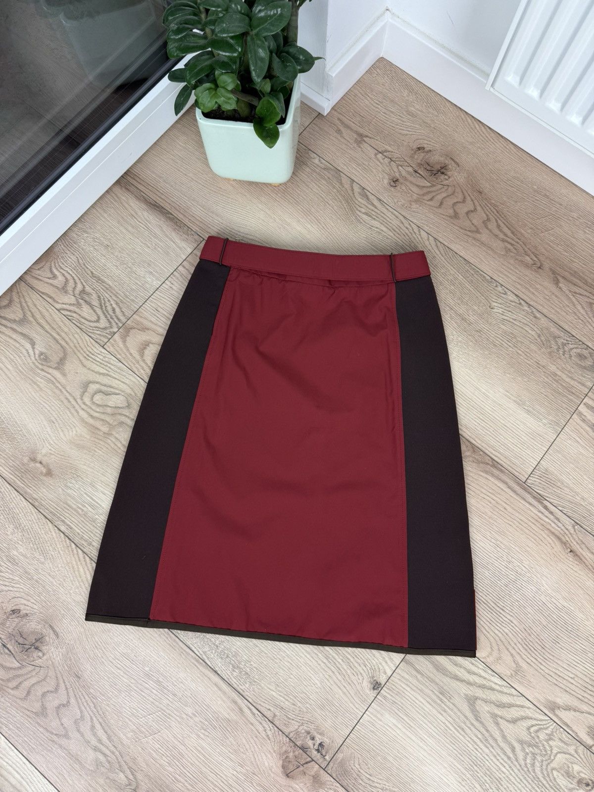 Prada Prada Red Tab Vintage logo y2k avant gardeskirt Size 28" / US 6 / IT 42 - 9 Thumbnail
