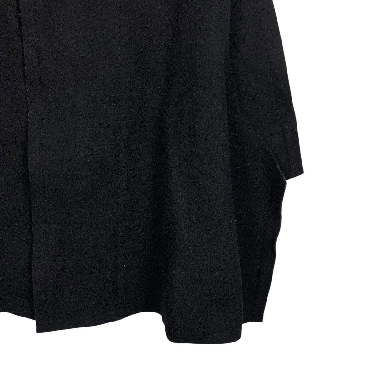 Comme des Garcons Comme Des Garcons Wool Cape Overcoat Size US S / EU 44-46 / 1 - 4 Thumbnail