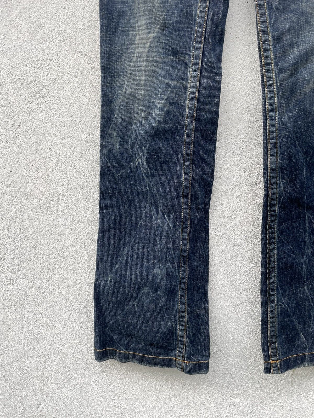 If Six Was Nine × Japanese Brand Vintage Y2K Red Pepper Gold Label Flare Low Rise Denim Jeans Size US 30 / EU 46 - 8 Thumbnail