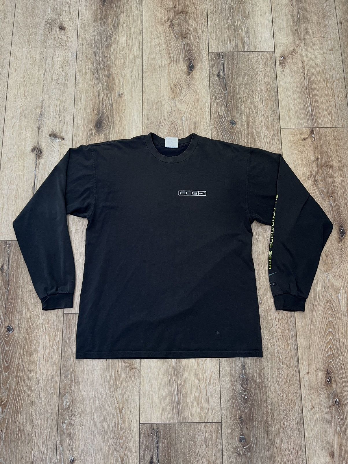 Vintage Vintage 1990s Nike ACG Long Sleeve Size US L / EU 52-54 / 3 - 1 Thumbnail