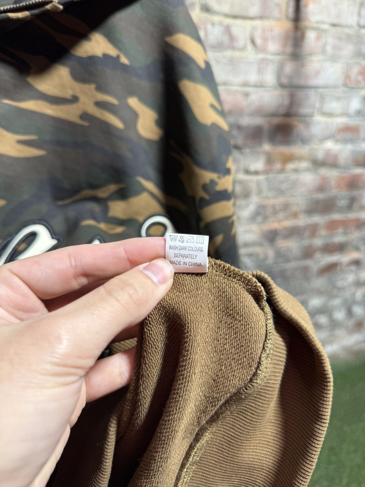 Godspeed Godspeed Side Logo Camo Zip Up Sz. XL Size US XL / EU 56 / 4 - 4 Thumbnail